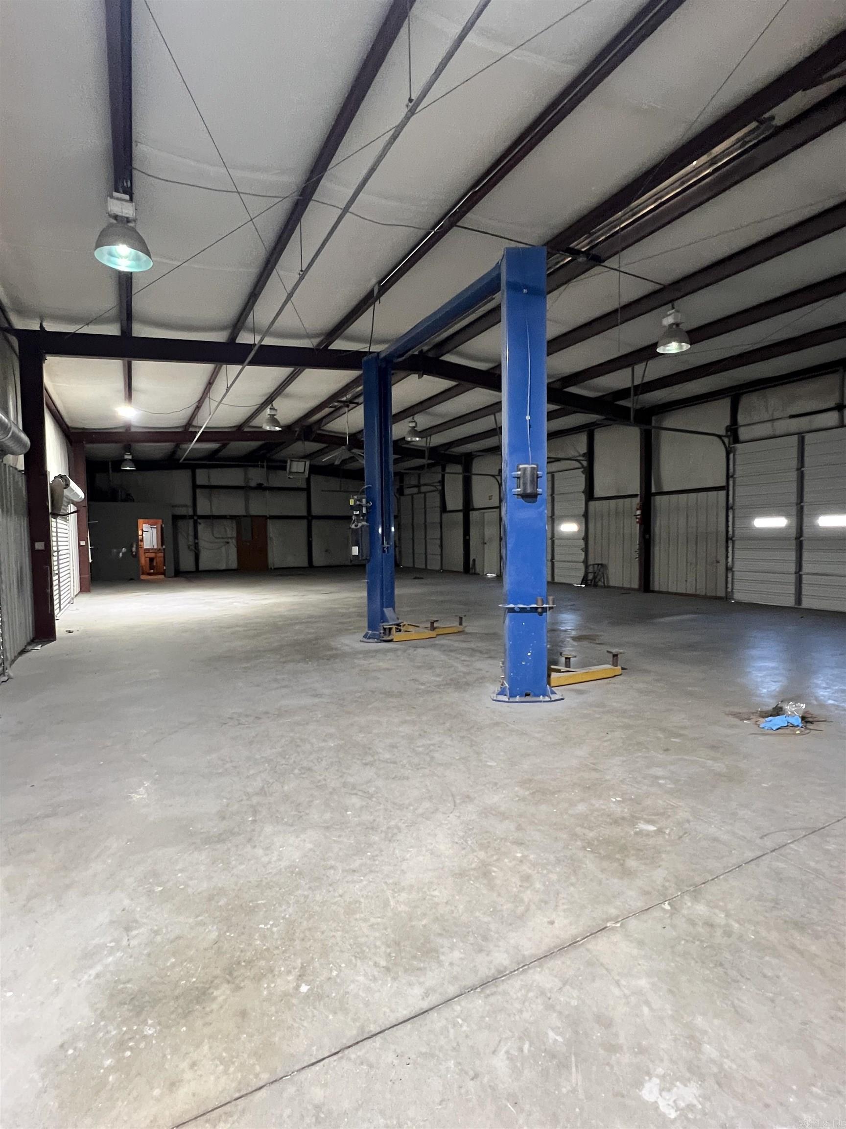 1614 E Booth  Searcy, AR