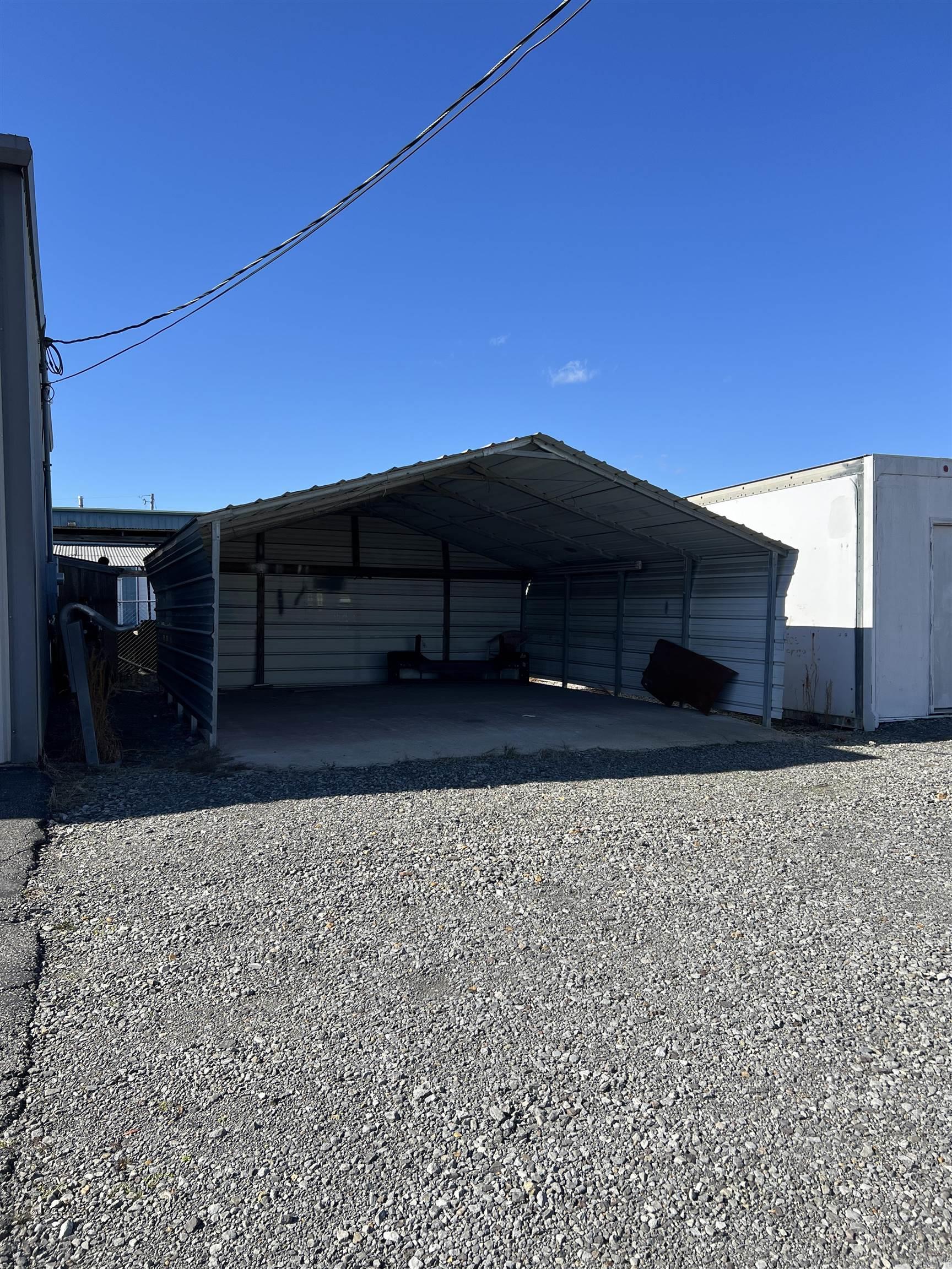 1614 E Booth  Searcy, AR