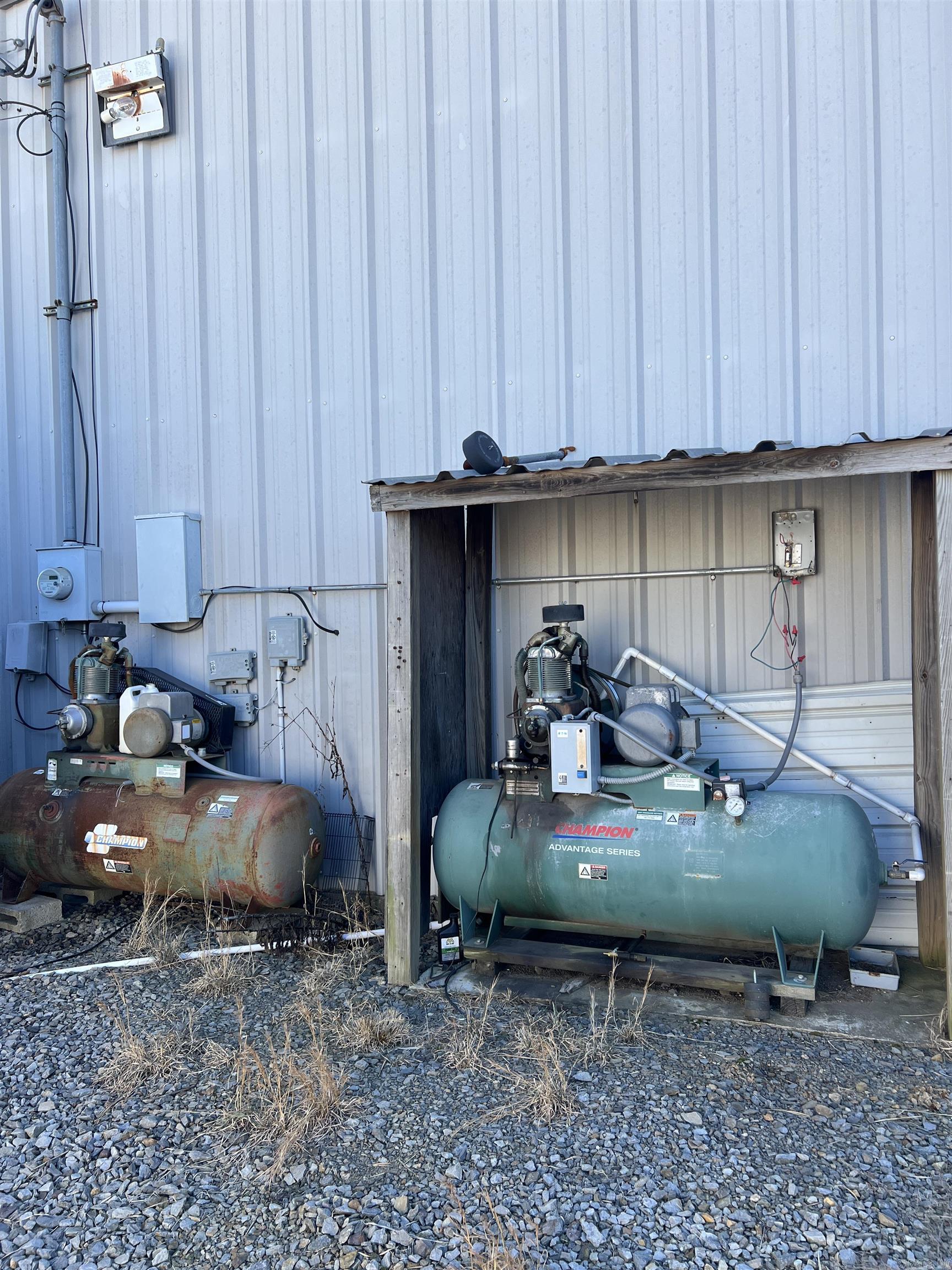 1614 E Booth  Searcy, AR