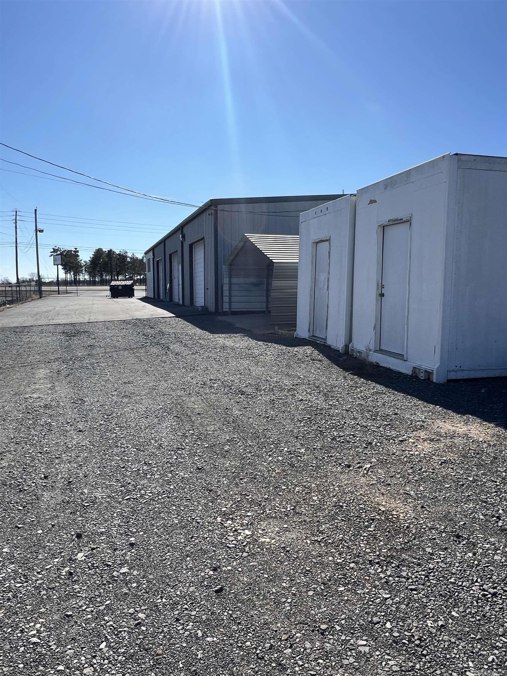 1614 E Booth  Searcy, AR