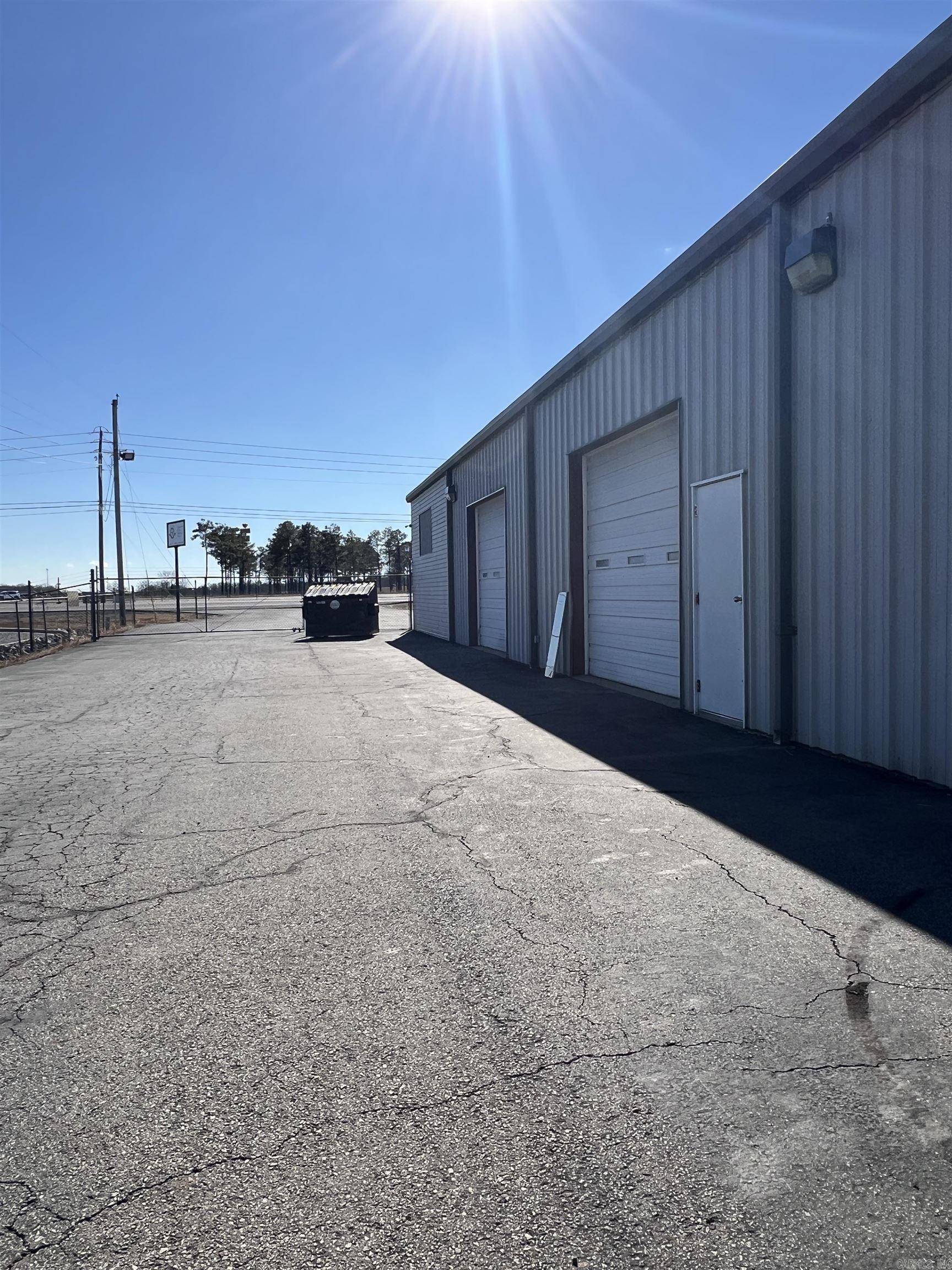 1614 E Booth  Searcy, AR