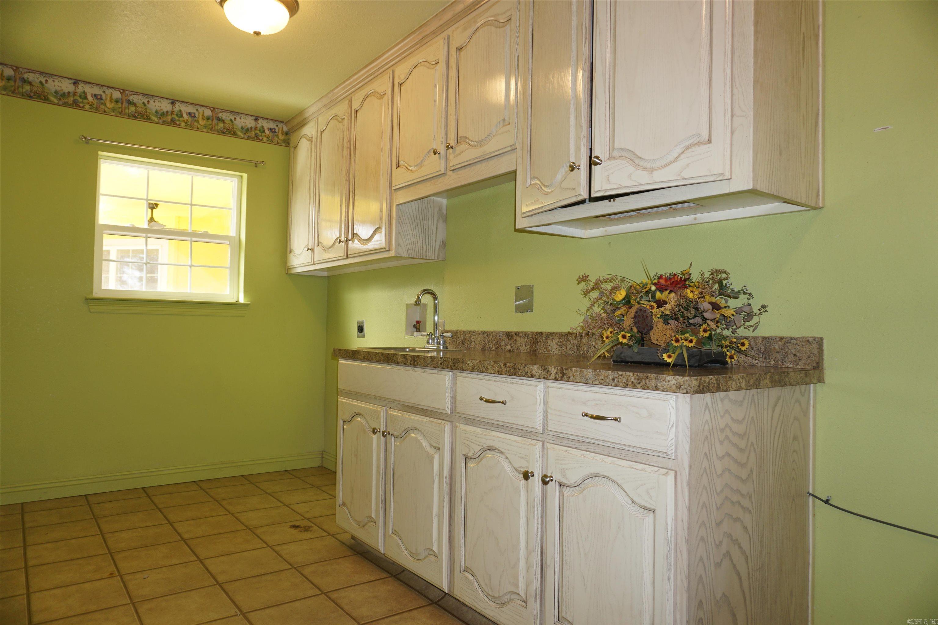 207  Hosey  Mineral Sprs., AR