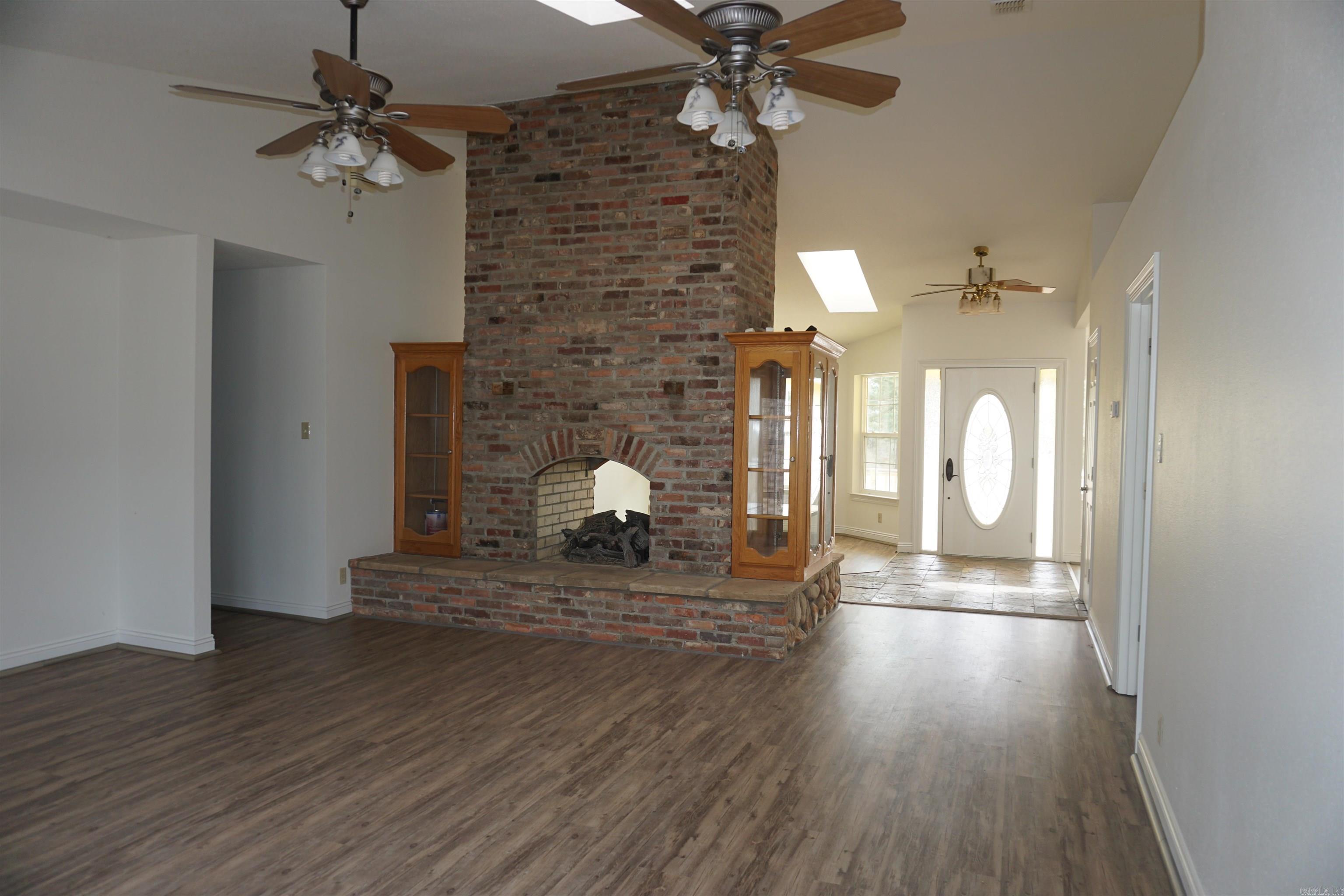 207  Hosey  Mineral Sprs., AR
