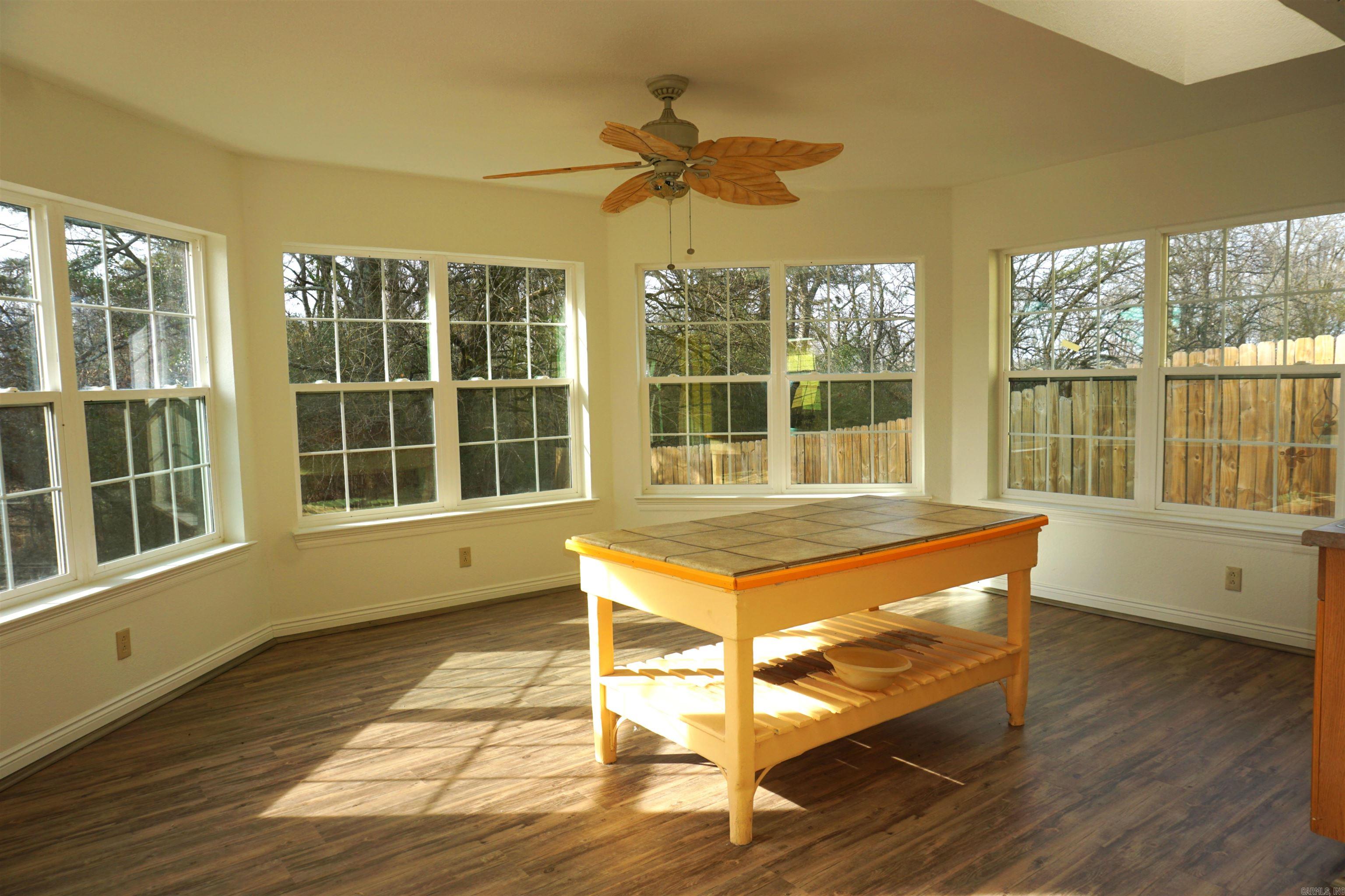 207  Hosey  Mineral Sprs., AR