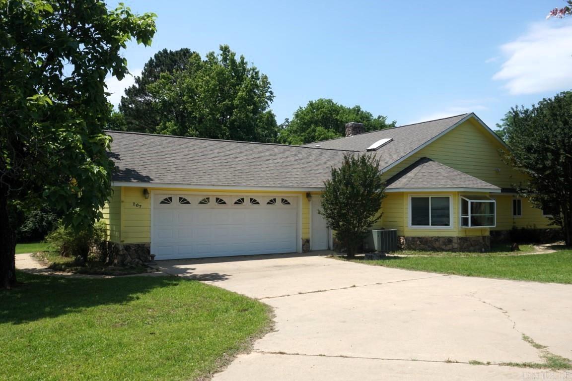 207  Hosey  Mineral Sprs., AR