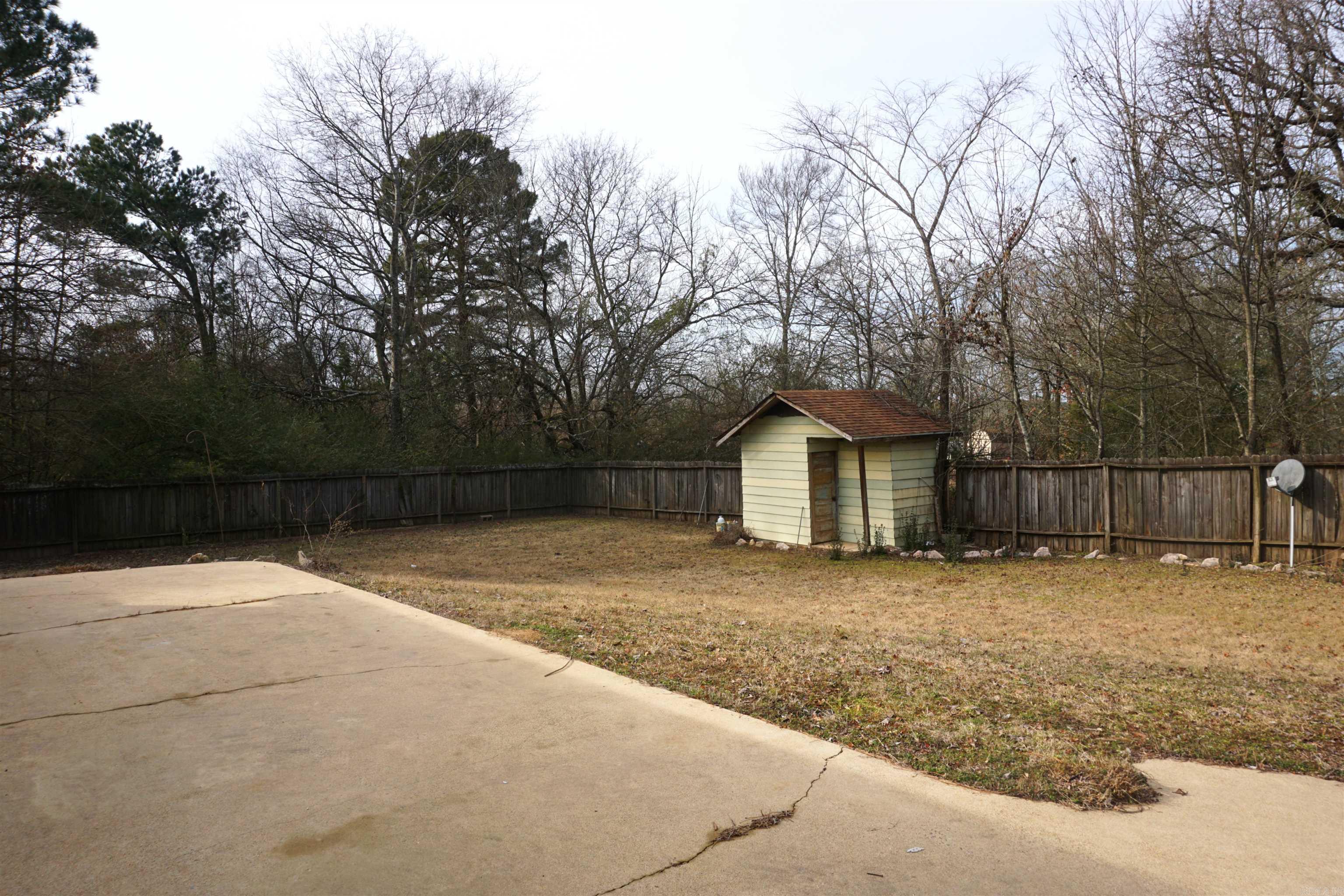 207  Hosey  Mineral Sprs., AR