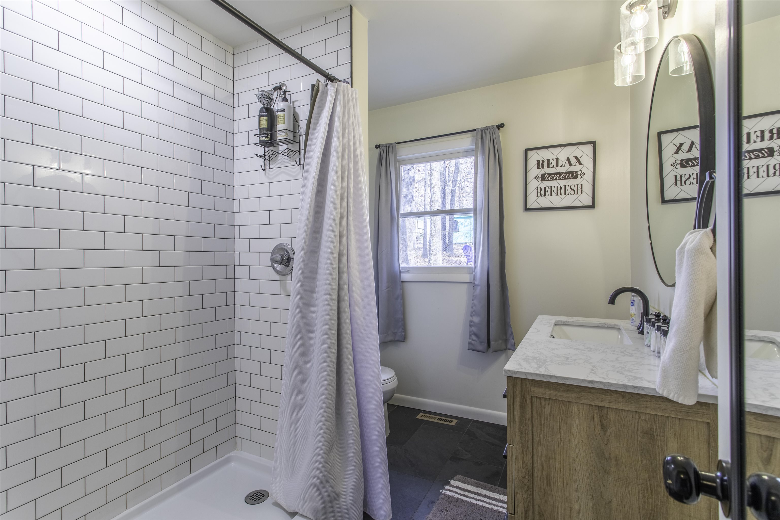 231 E Lakeshore  Cherokee Village, AR