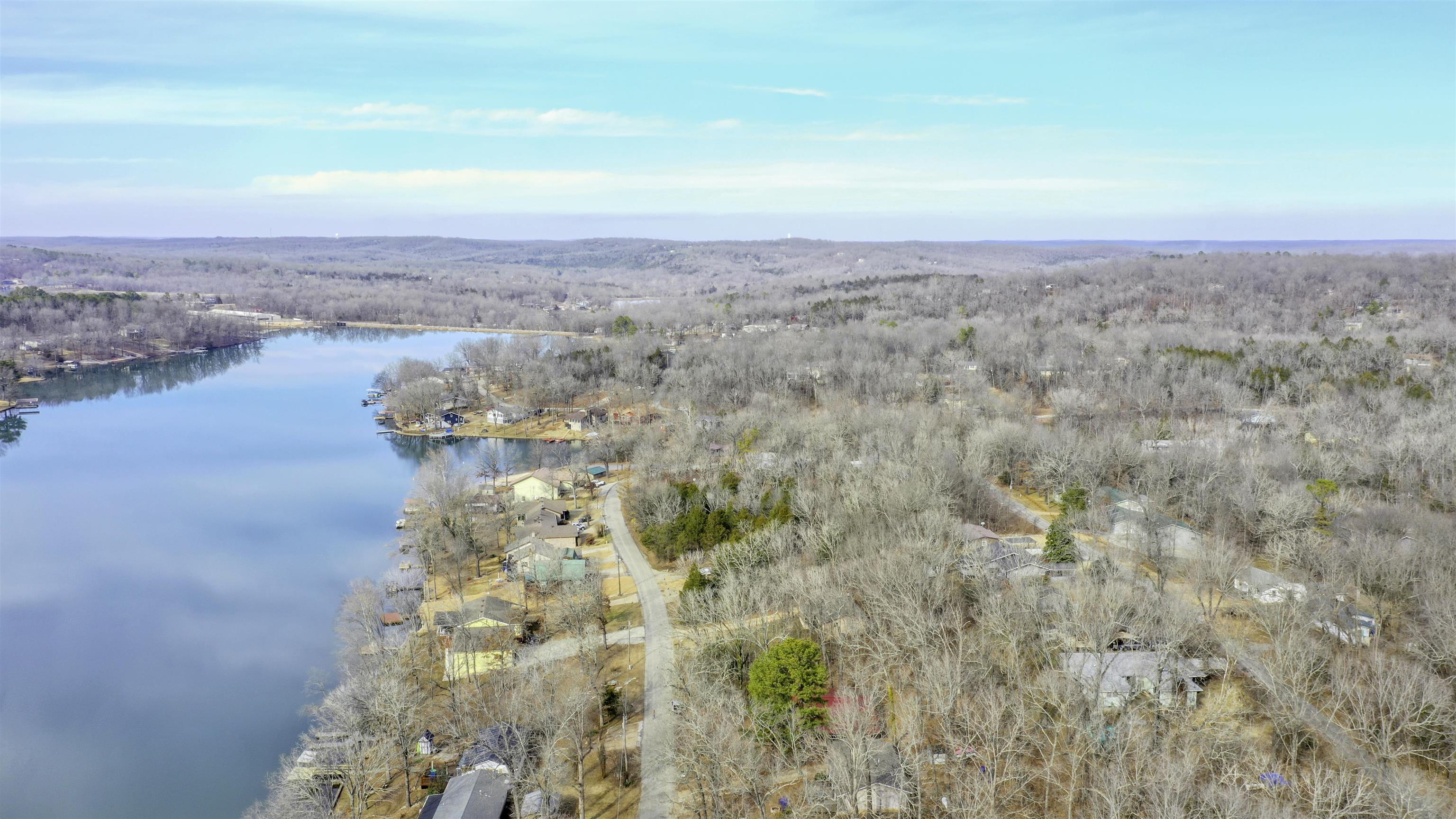 231 E Lakeshore  Cherokee Village, AR