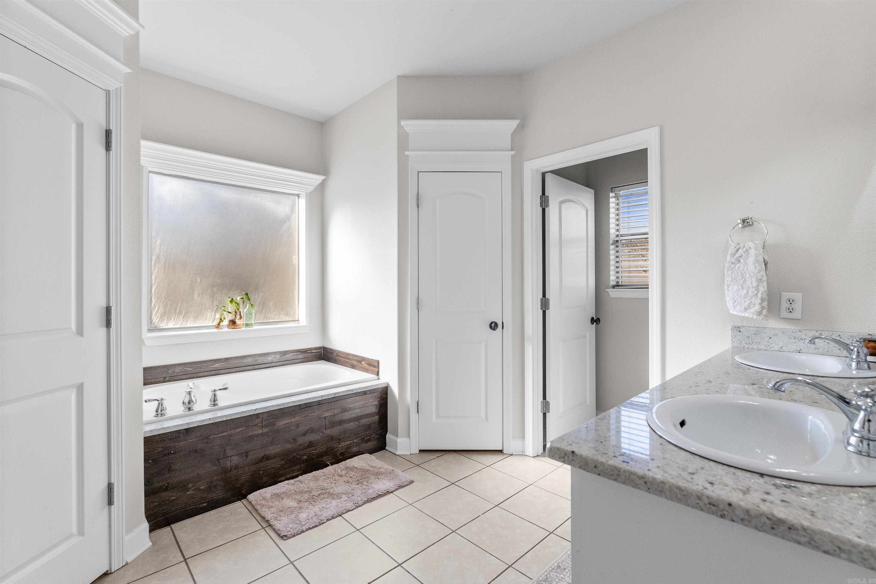8705  Wingate  Benton, AR