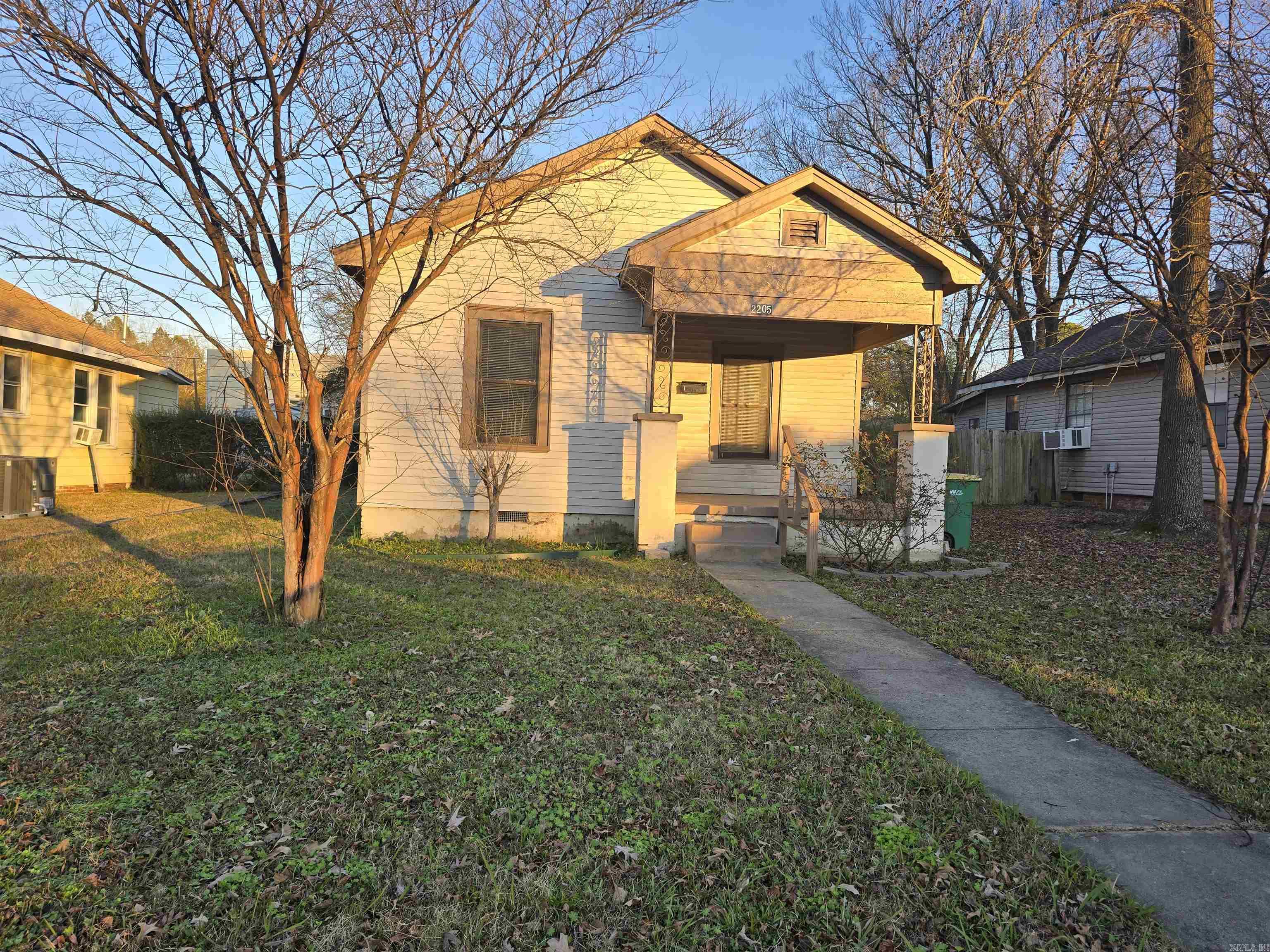 2205  Martin  Little Rock, AR