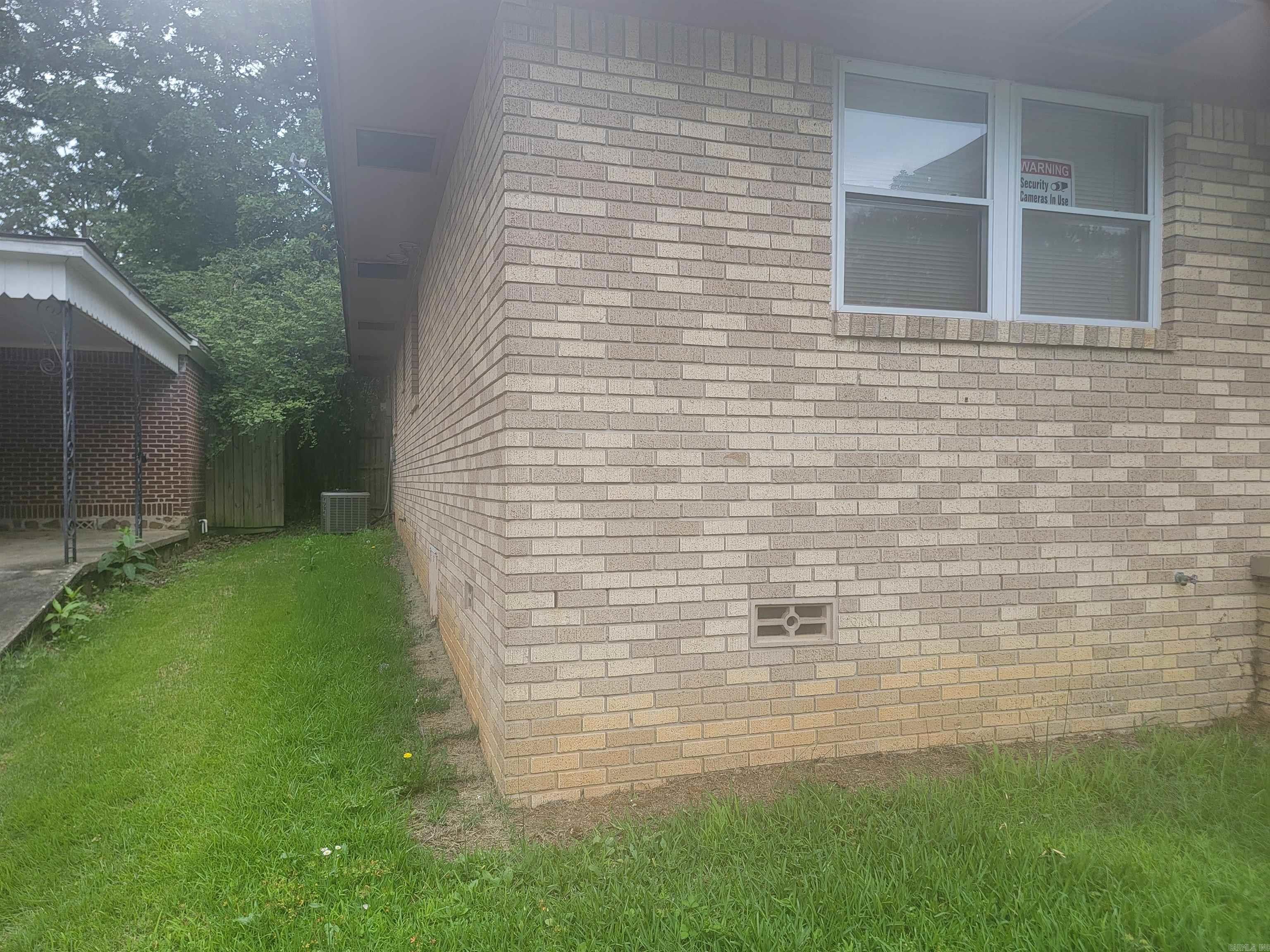 1418 S Harrison  Little Rock, AR