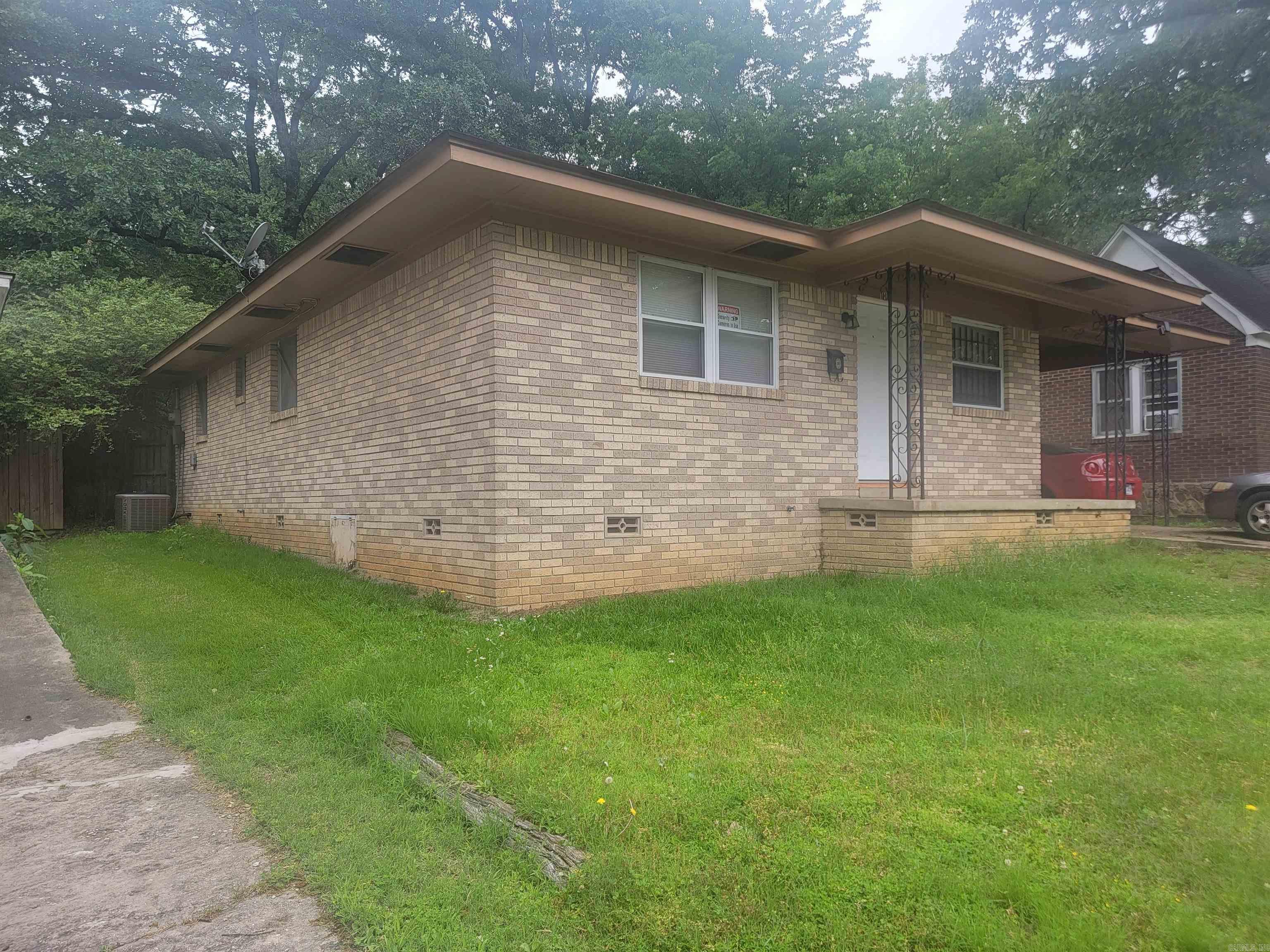 1418 S Harrison  Little Rock, AR