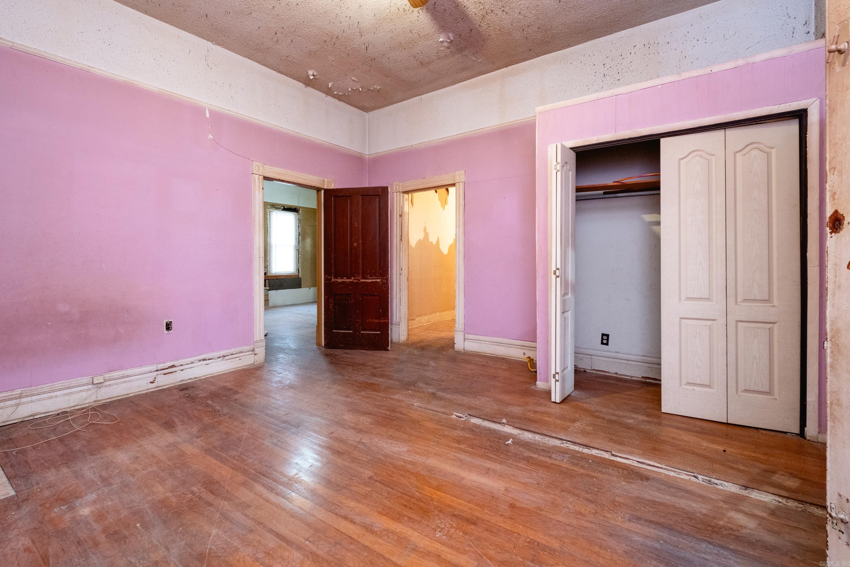 3724 W 10th  Little Rock, AR