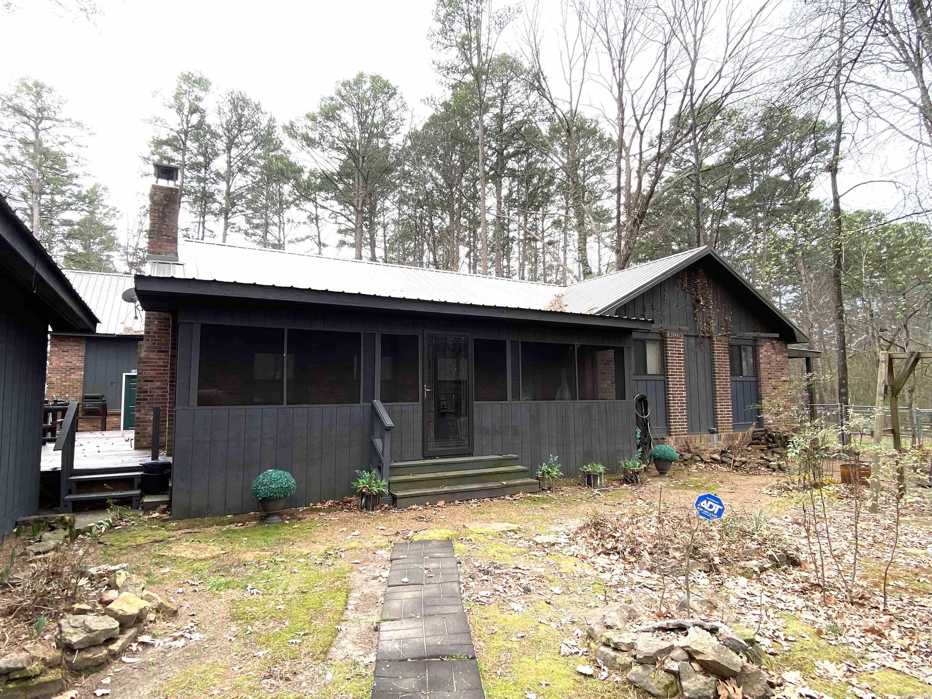 340 Green Forest Lane Tumbling Shoals, AR 72581