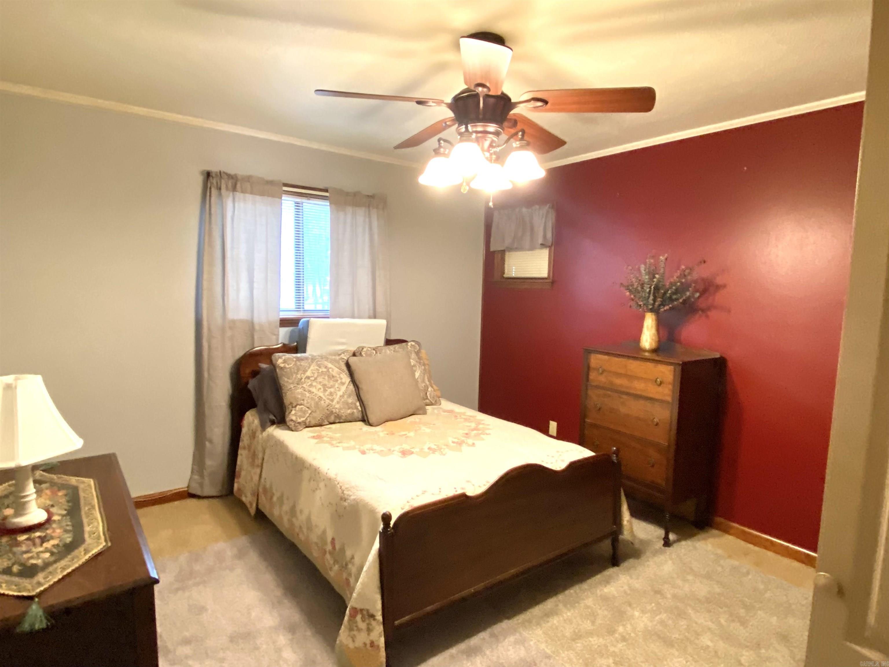 340 Green Forest Lane Tumbling Shoals, AR 72581
