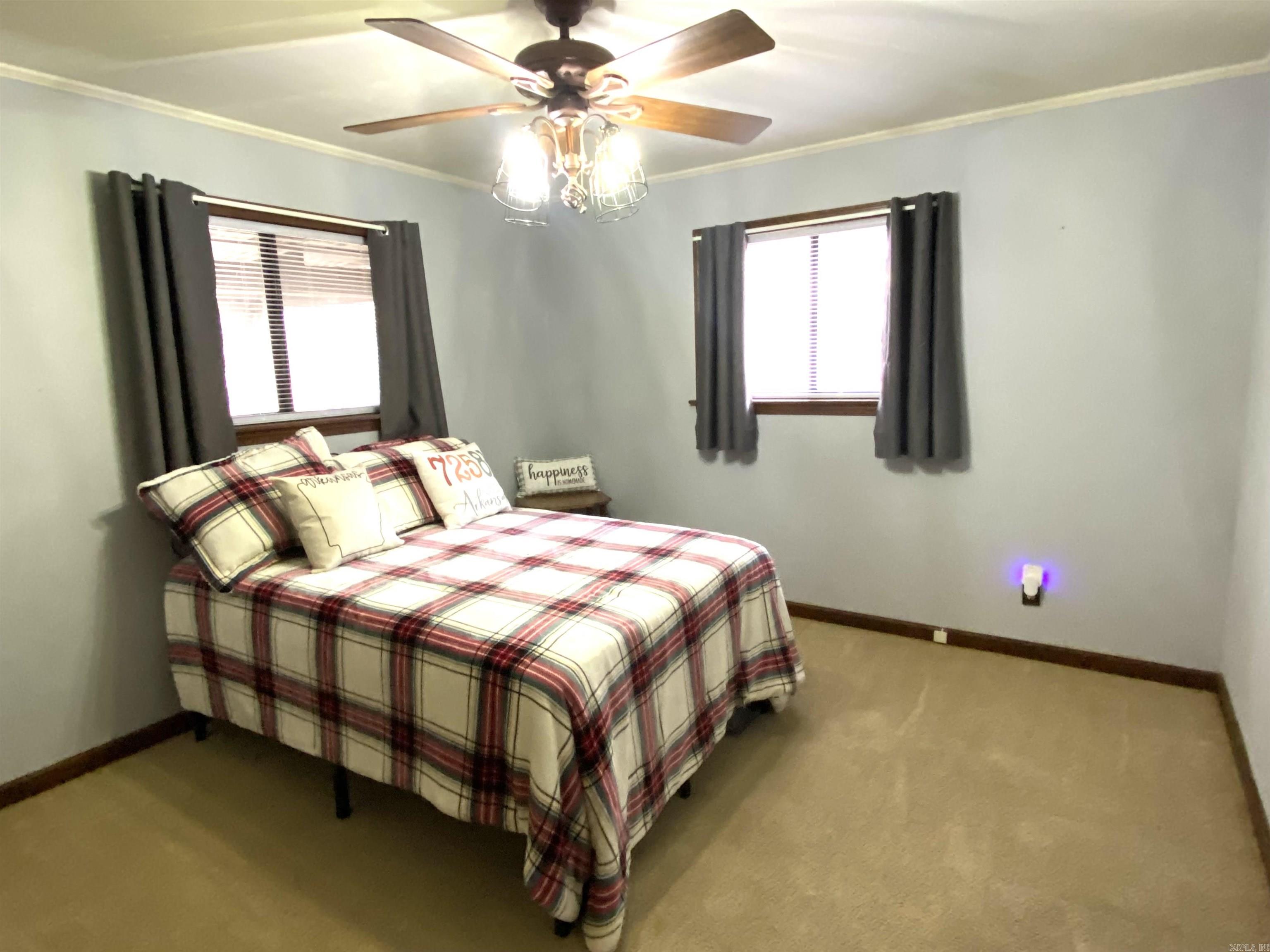 340 Green Forest Lane Tumbling Shoals, AR 72581
