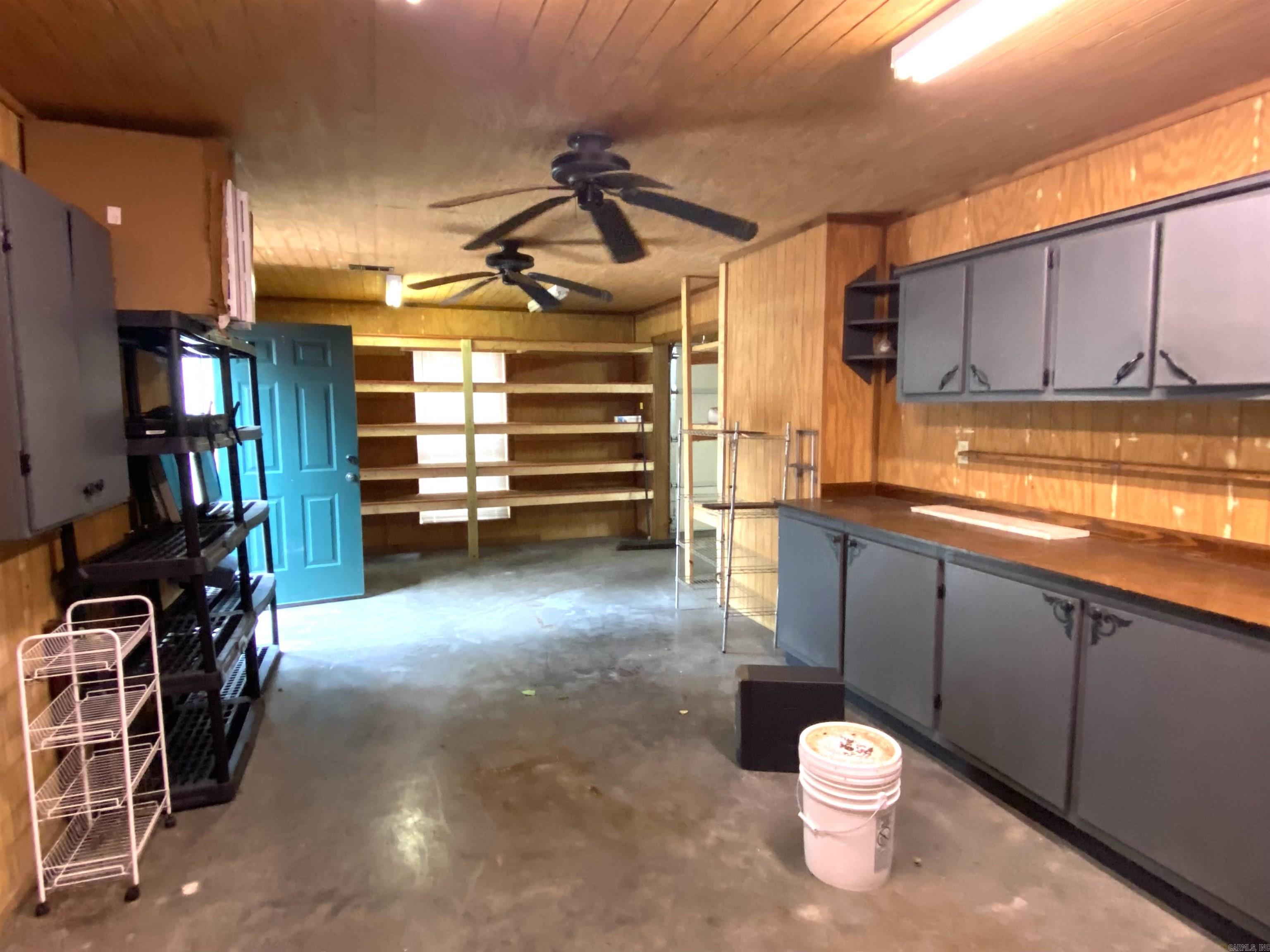 340 Green Forest Lane Tumbling Shoals, AR 72581