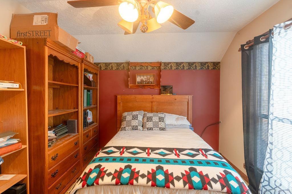 340 Green Forest Lane Tumbling Shoals, AR 72581