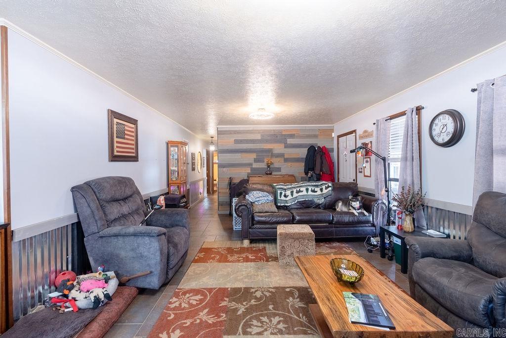 340 Green Forest Lane Tumbling Shoals, AR 72581