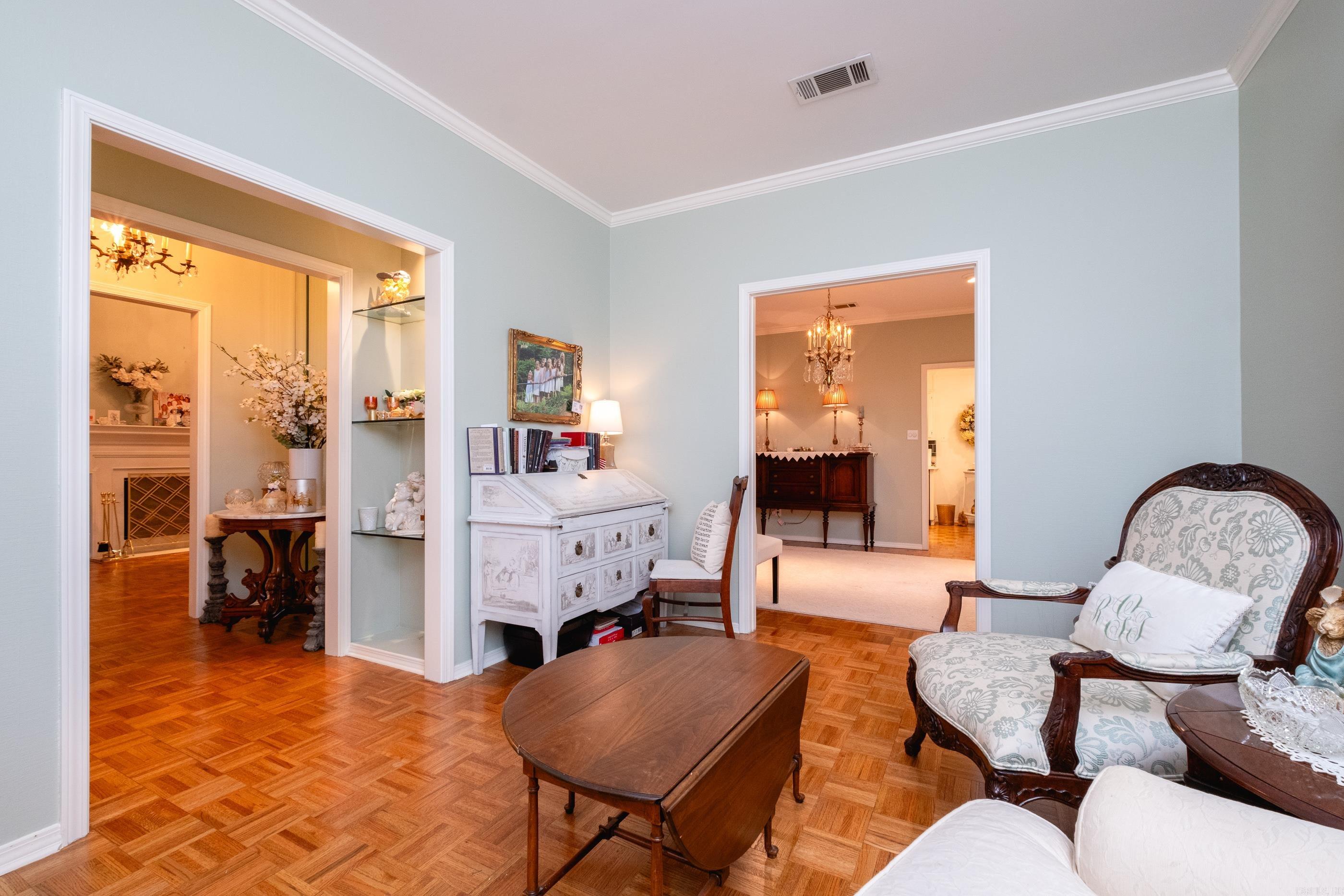 2112  Hinson  Little Rock, AR