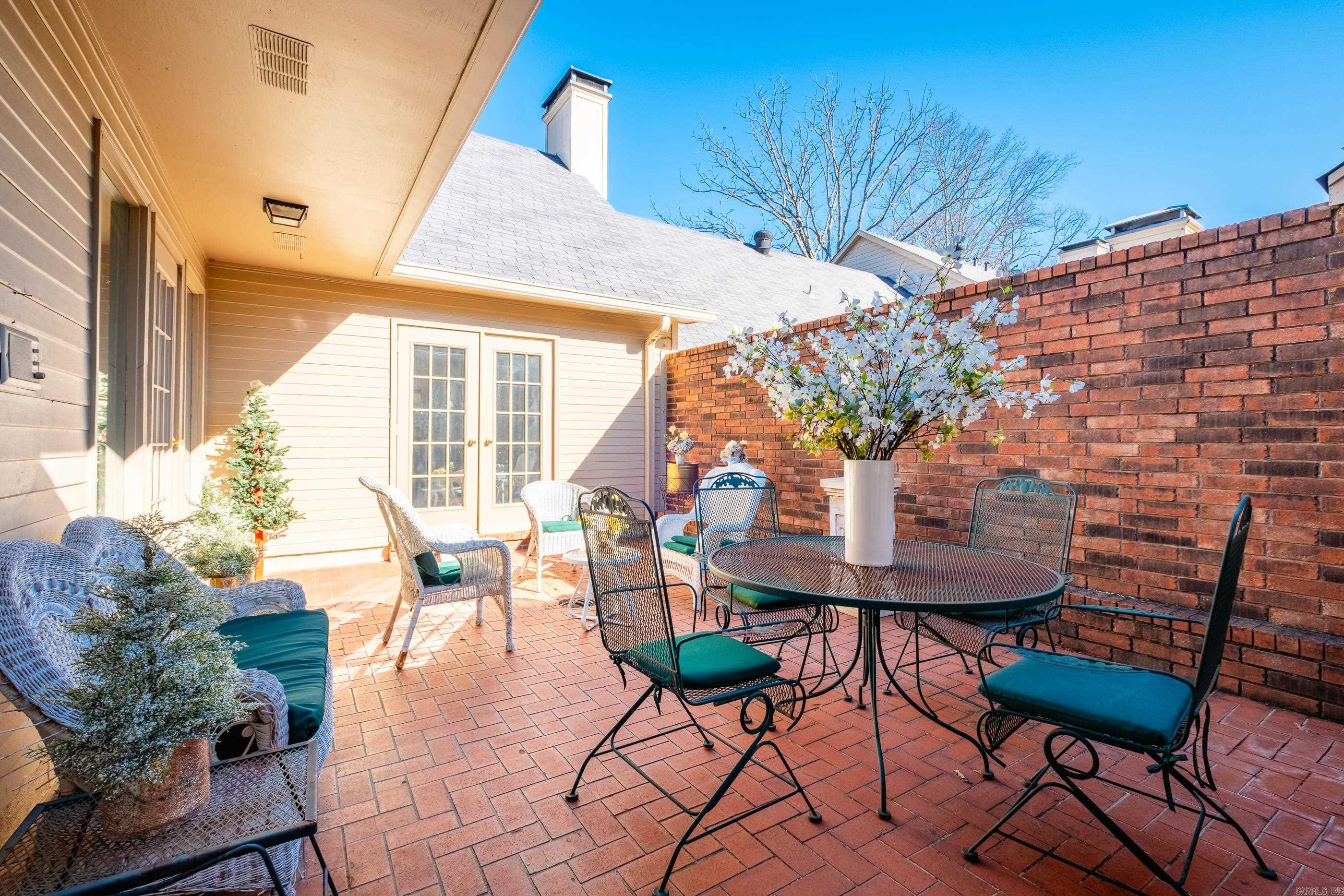 2112  Hinson  Little Rock, AR