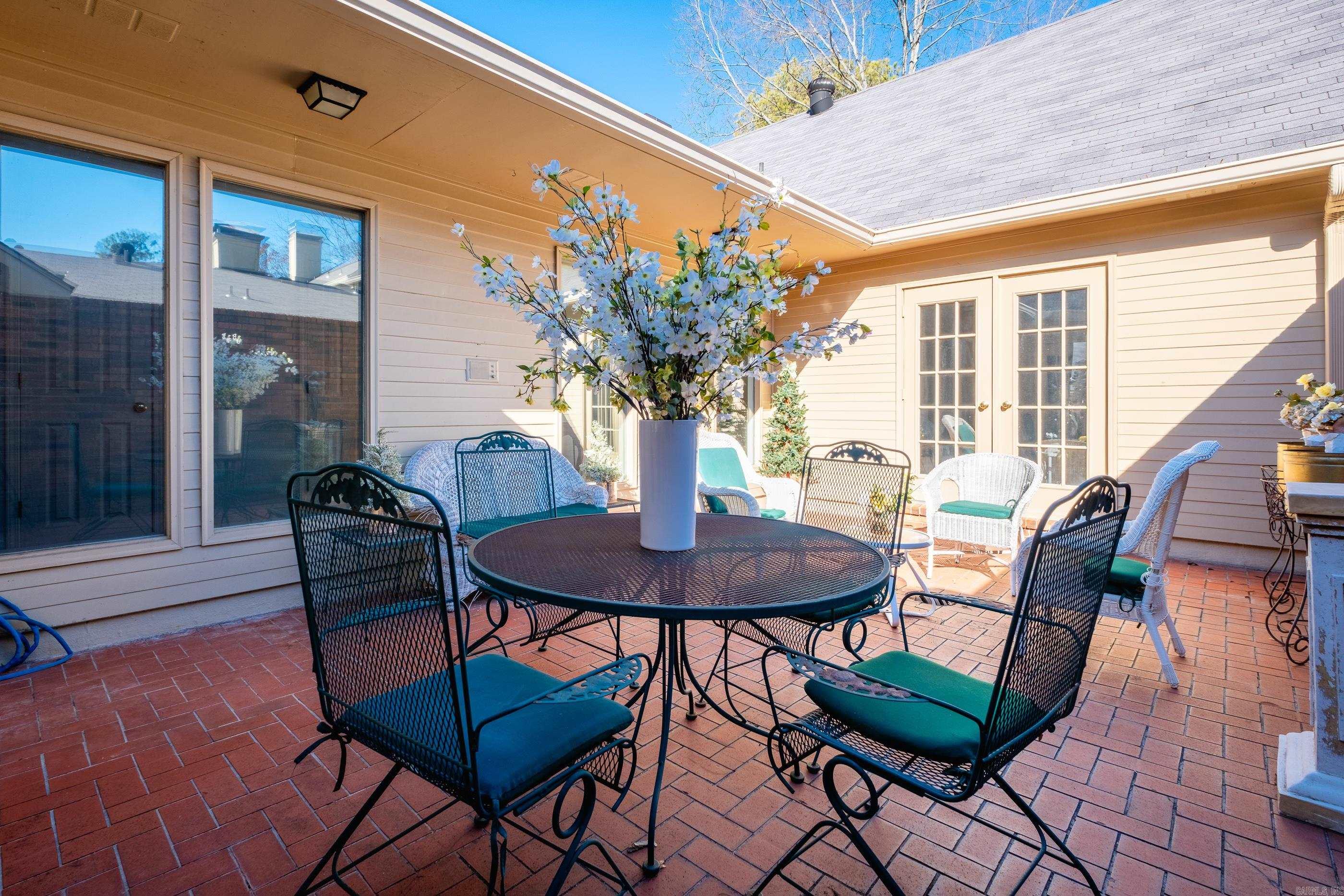 2112  Hinson  Little Rock, AR
