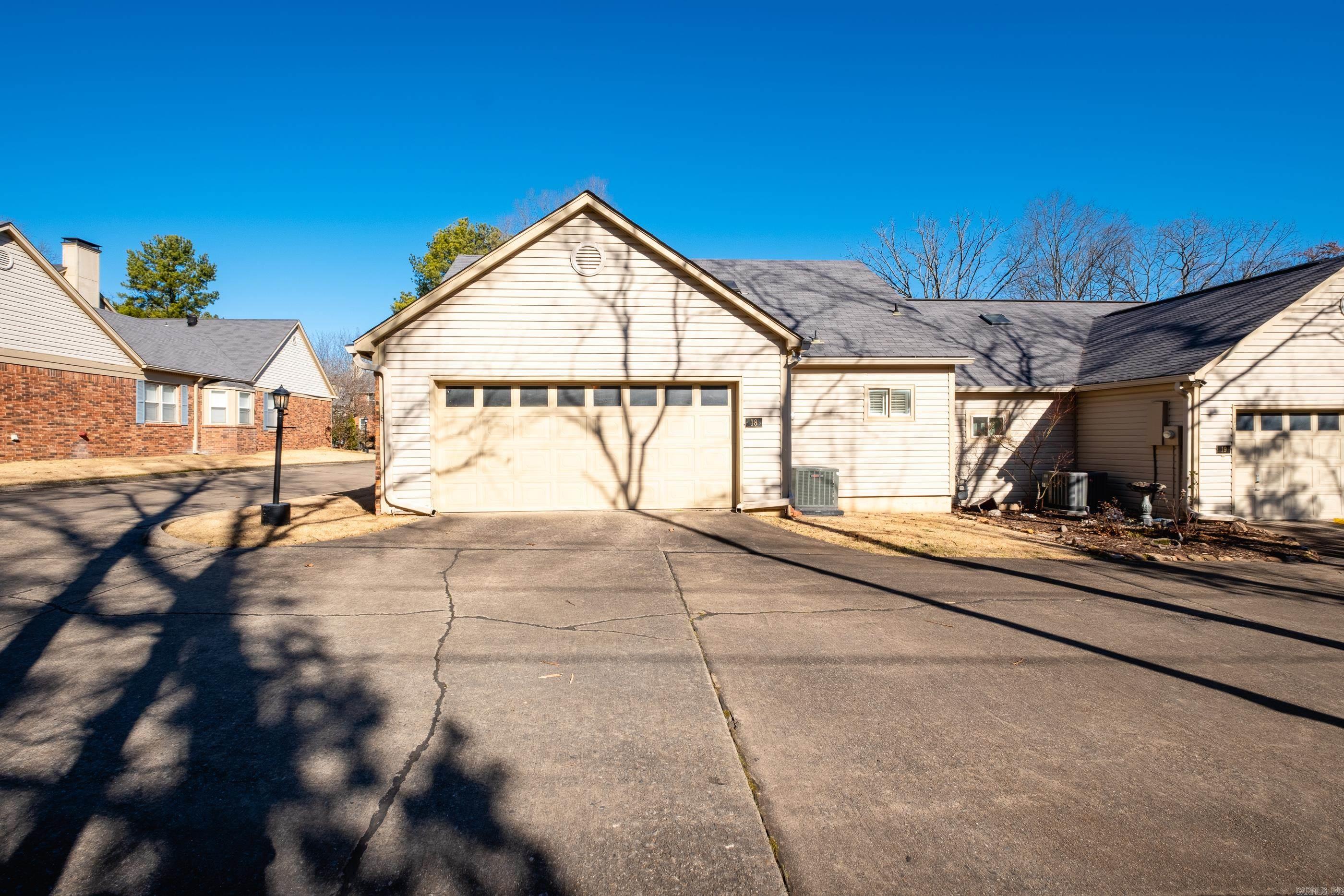 2112  Hinson  Little Rock, AR