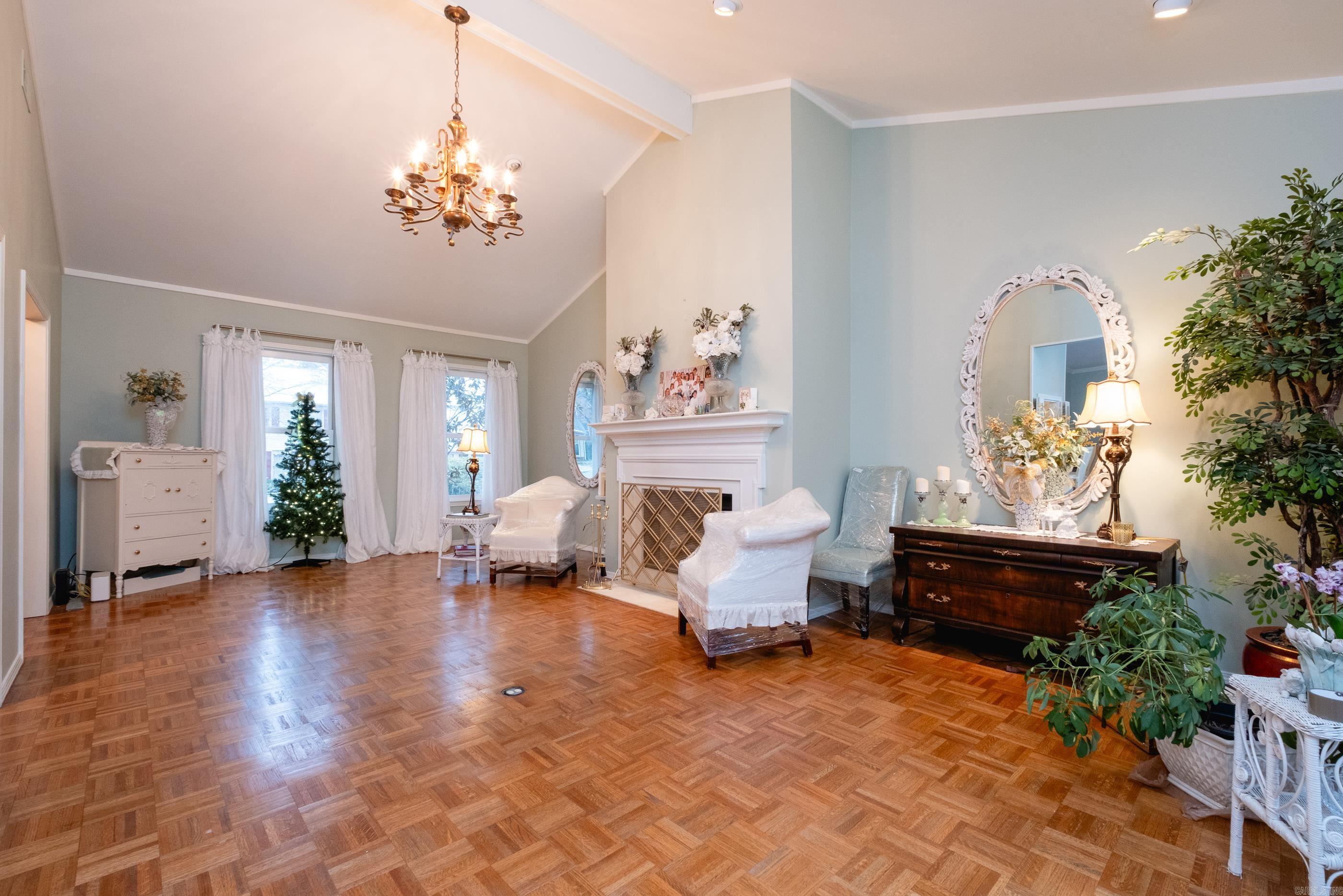 2112  Hinson  Little Rock, AR