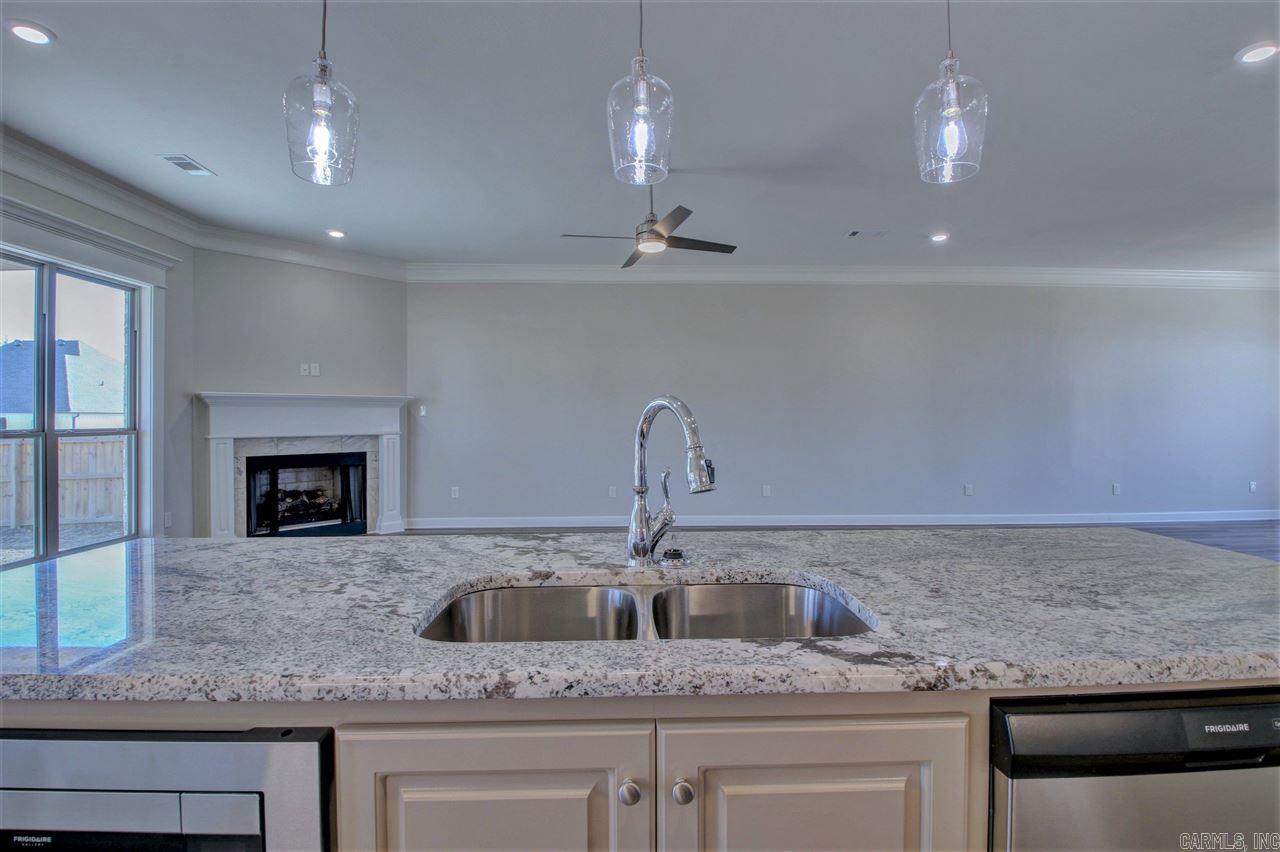 119  Crestview Drive  Maumelle, AR