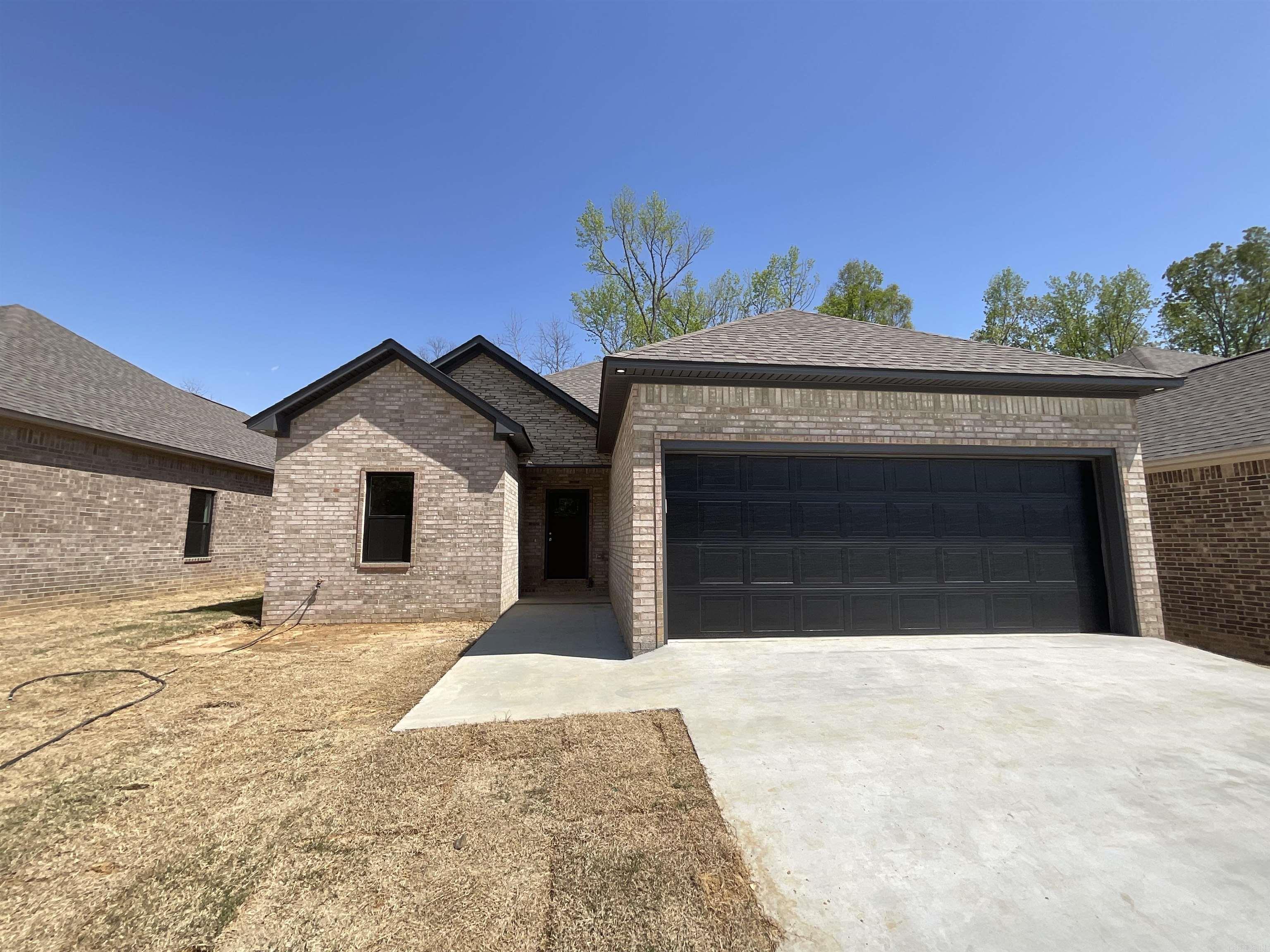 1005 N Jeff Davis  Jacksonville, AR