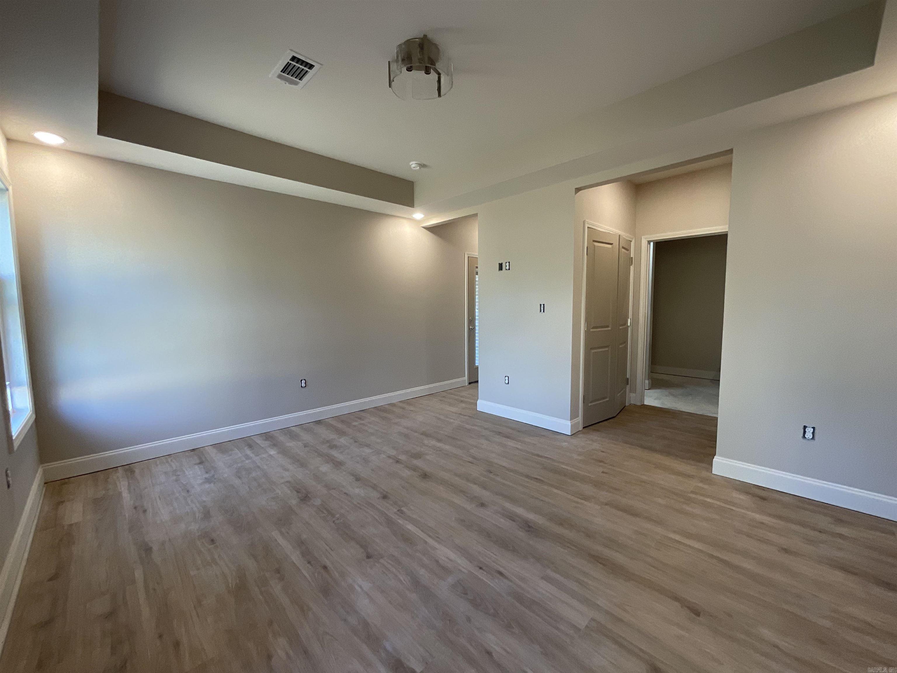 1011 N Jeff Davis  Jacksonville, AR