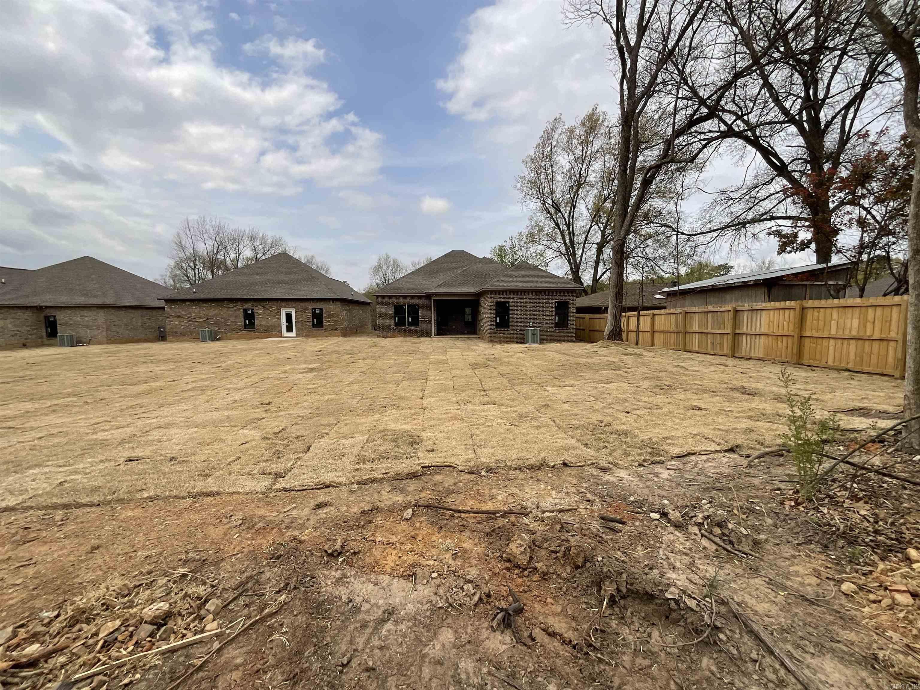 1011 N Jeff Davis  Jacksonville, AR