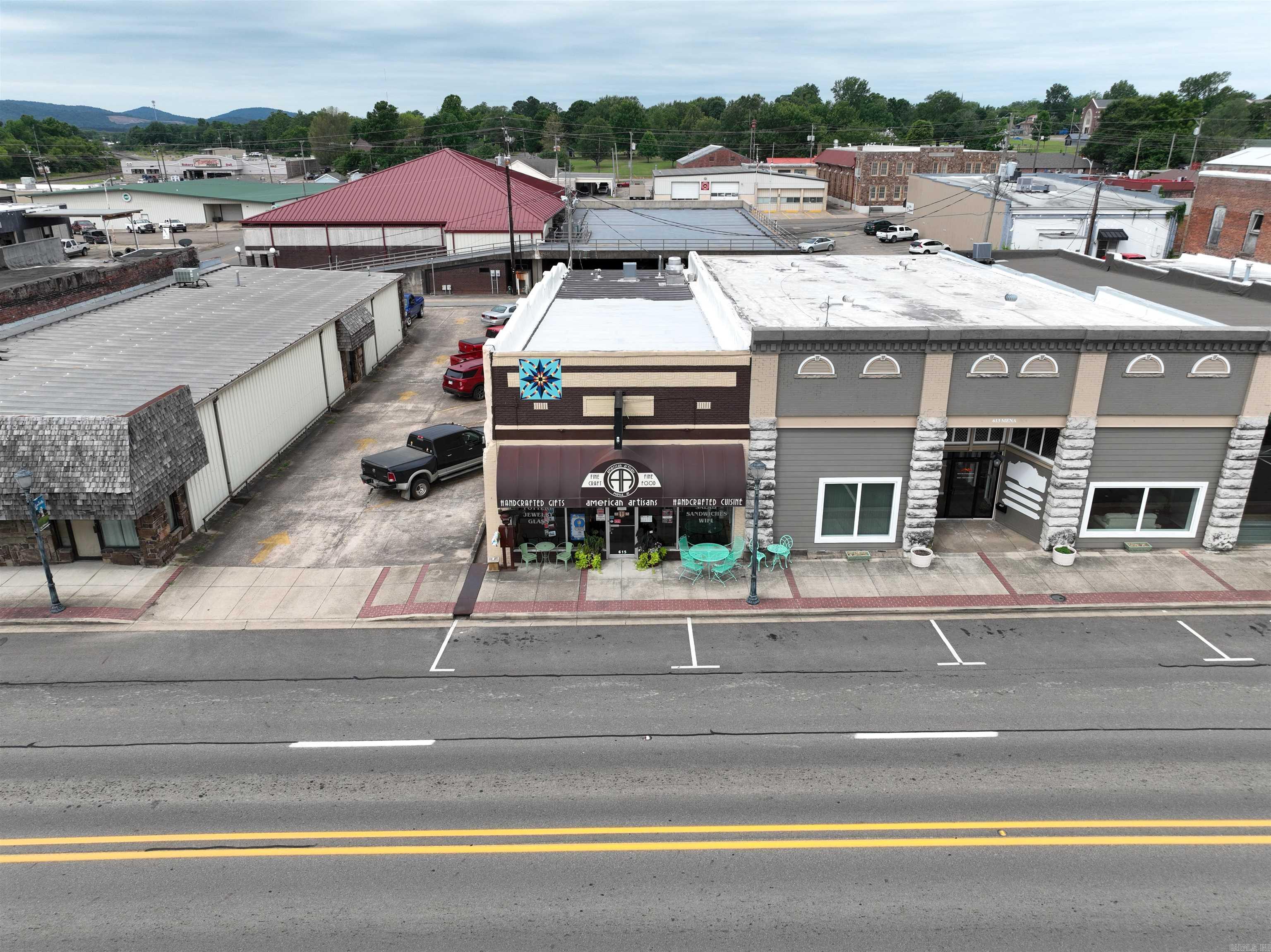 615  Mena  Mena, AR