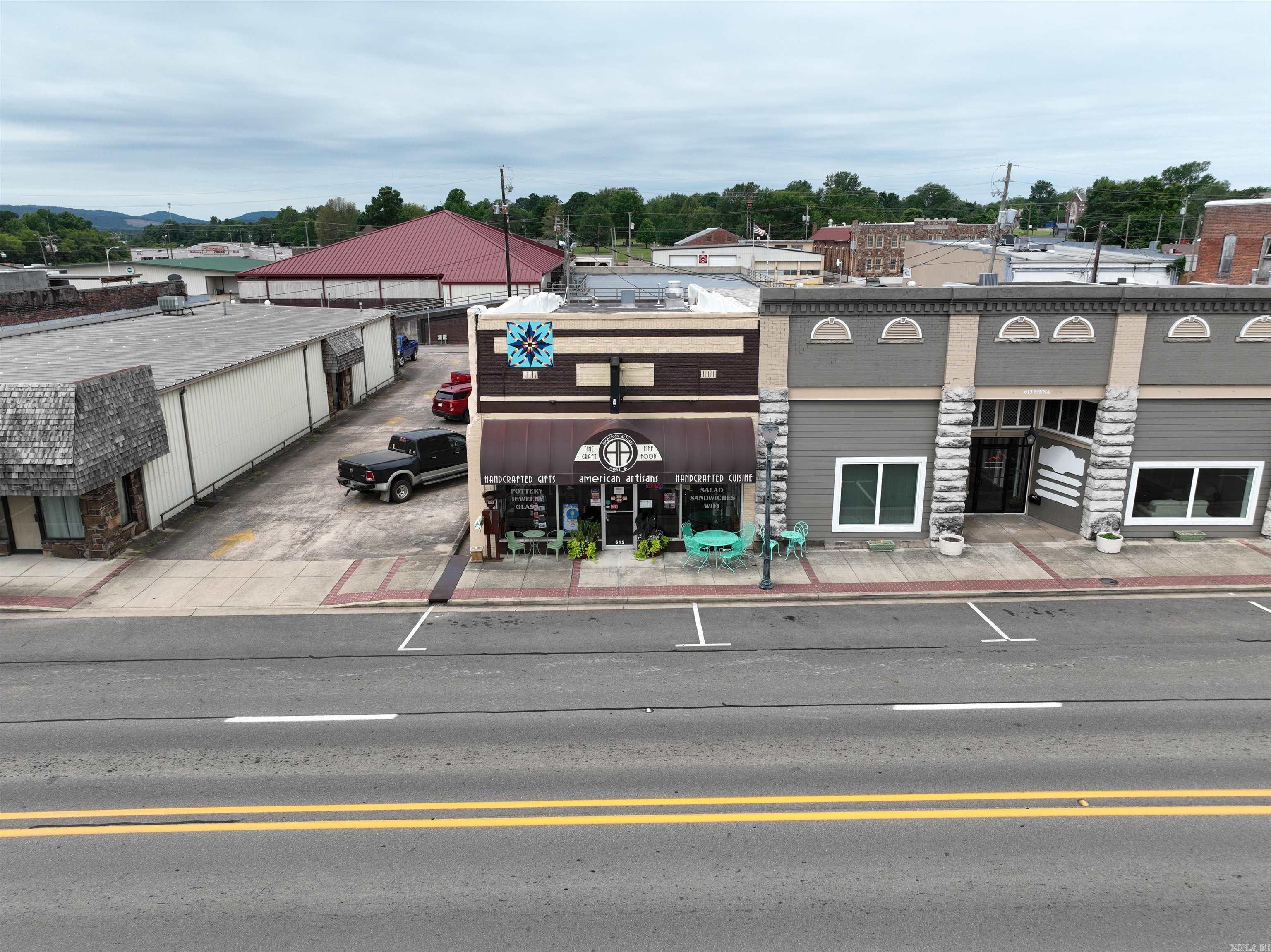 615  Mena  Mena, AR