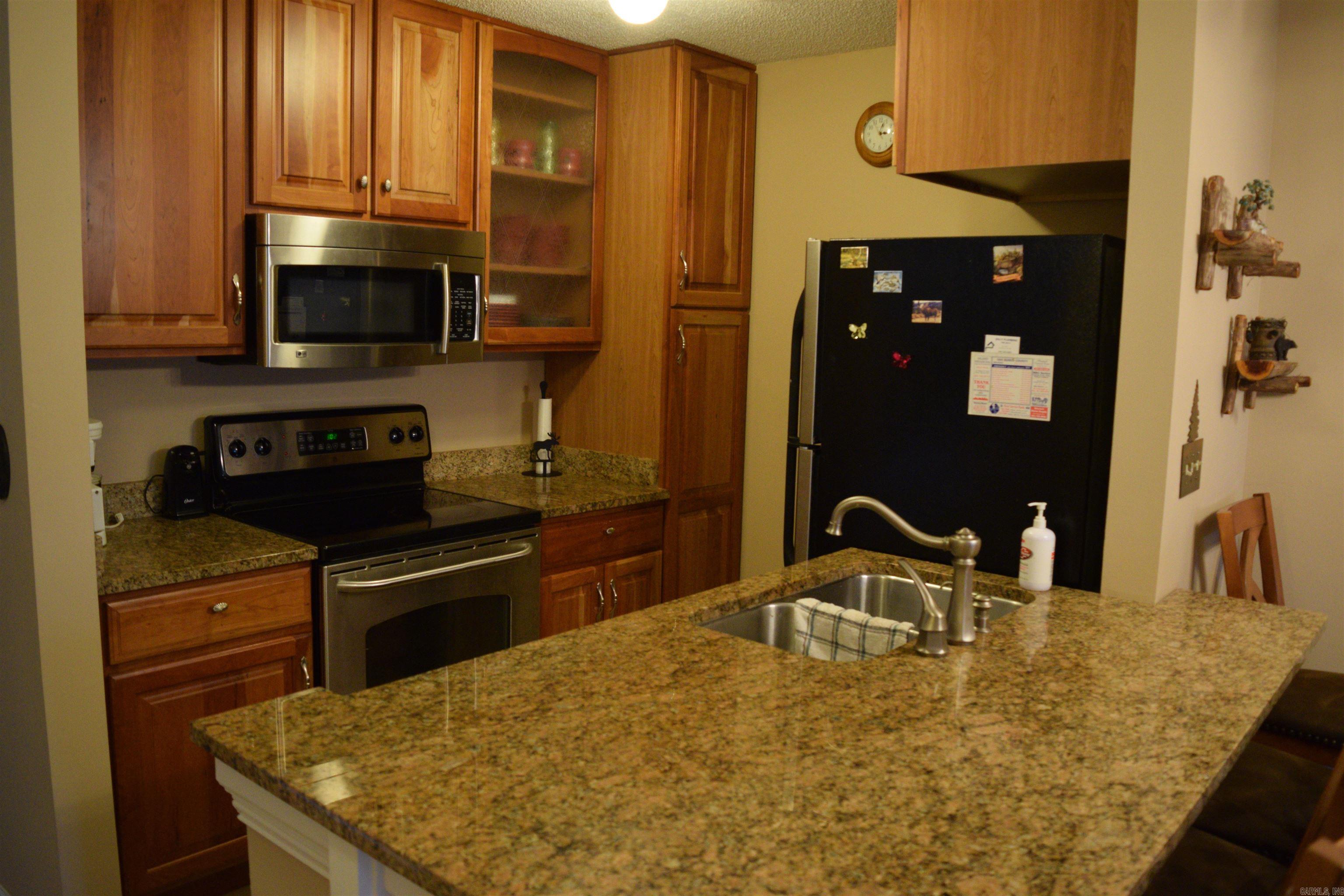 135 #97  Hillview  Fairfield Bay, AR