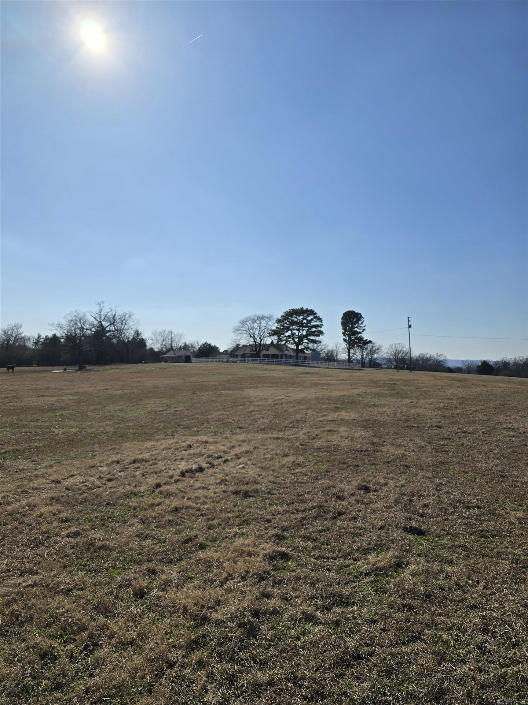 825, 909  Heber Springs Road  Batesville, AR
