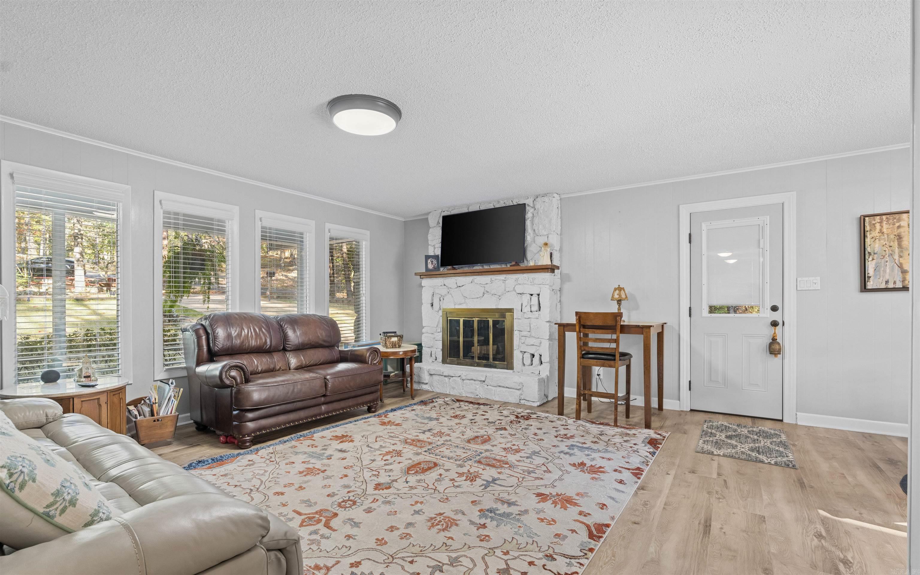 14  Silla  Hot Springs Village, AR