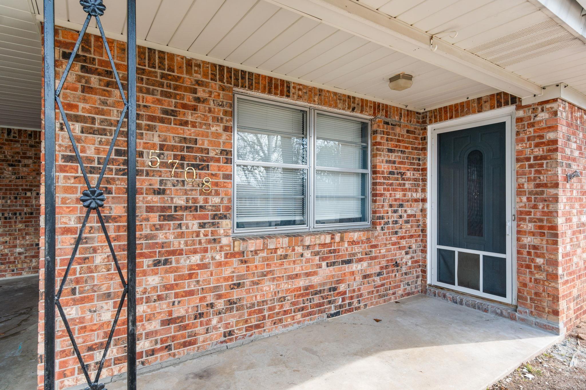 5708  Alta Vista  North Little Rock, AR