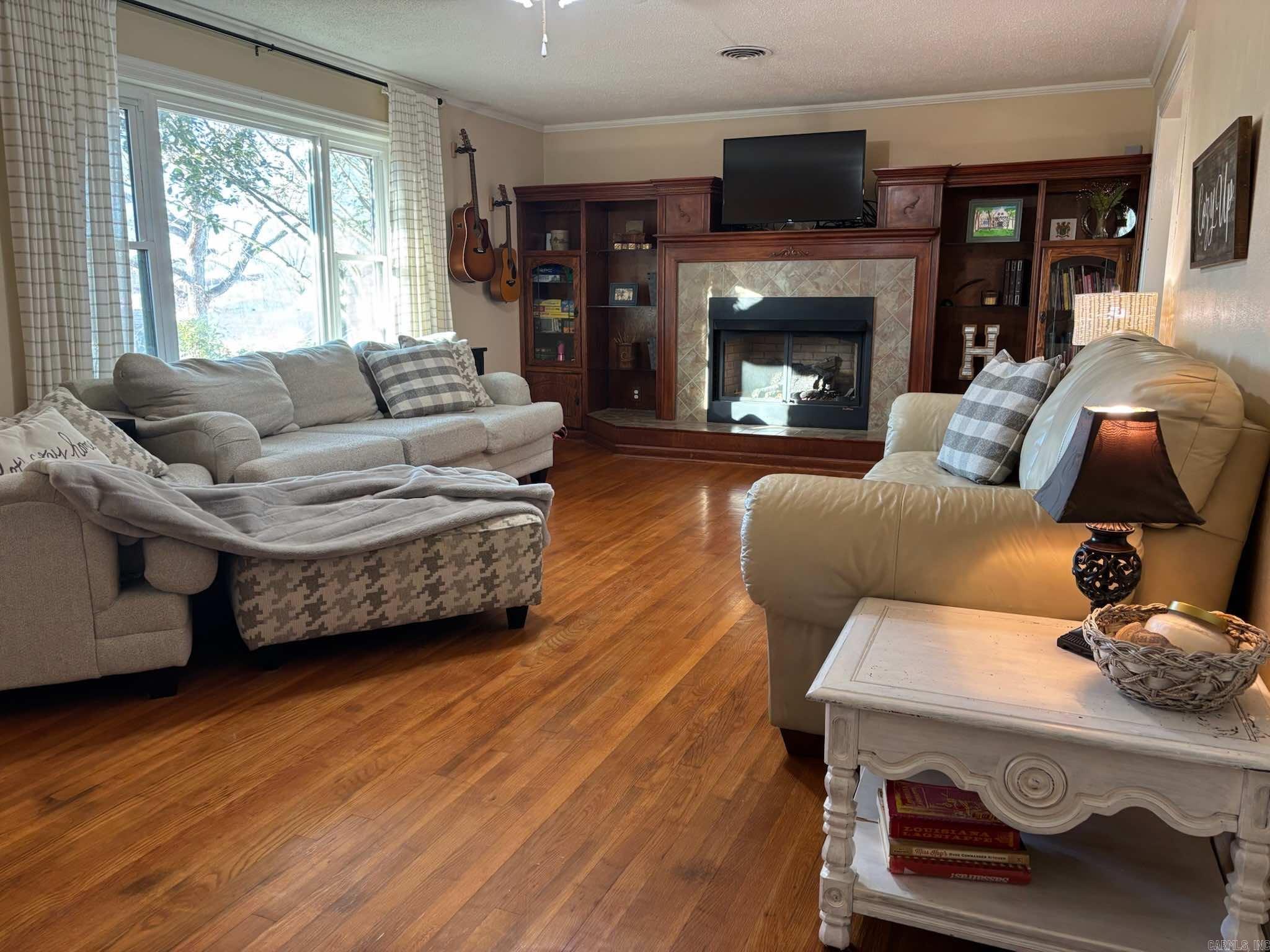 208 S First  Benton, AR