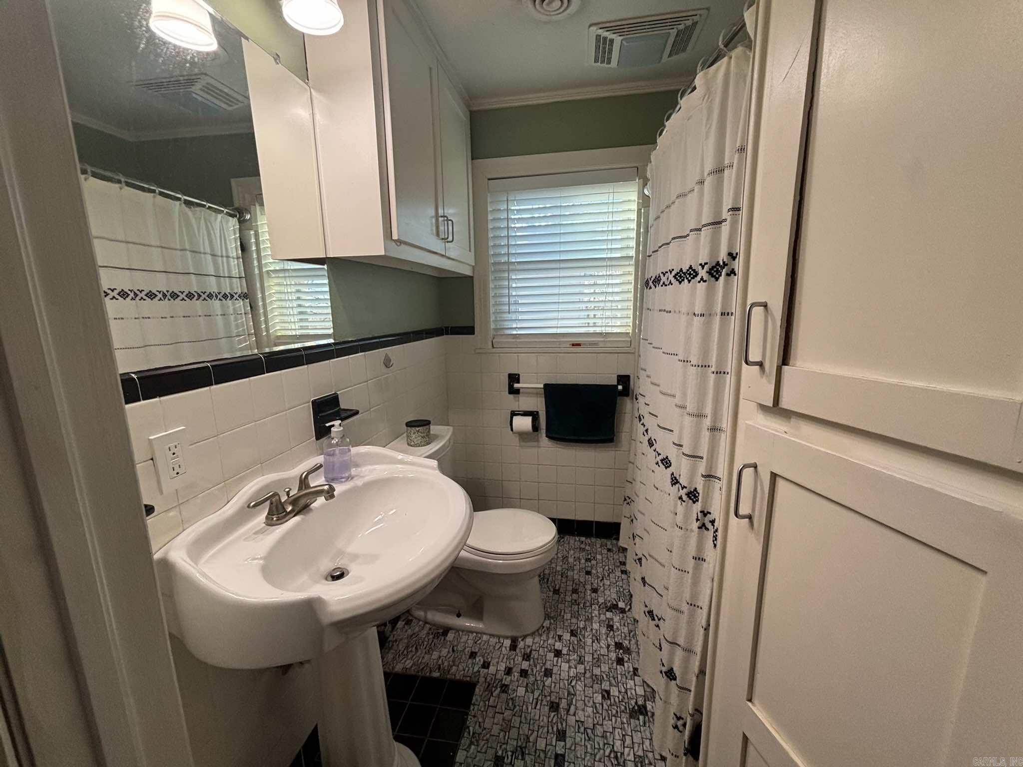 208 S First  Benton, AR