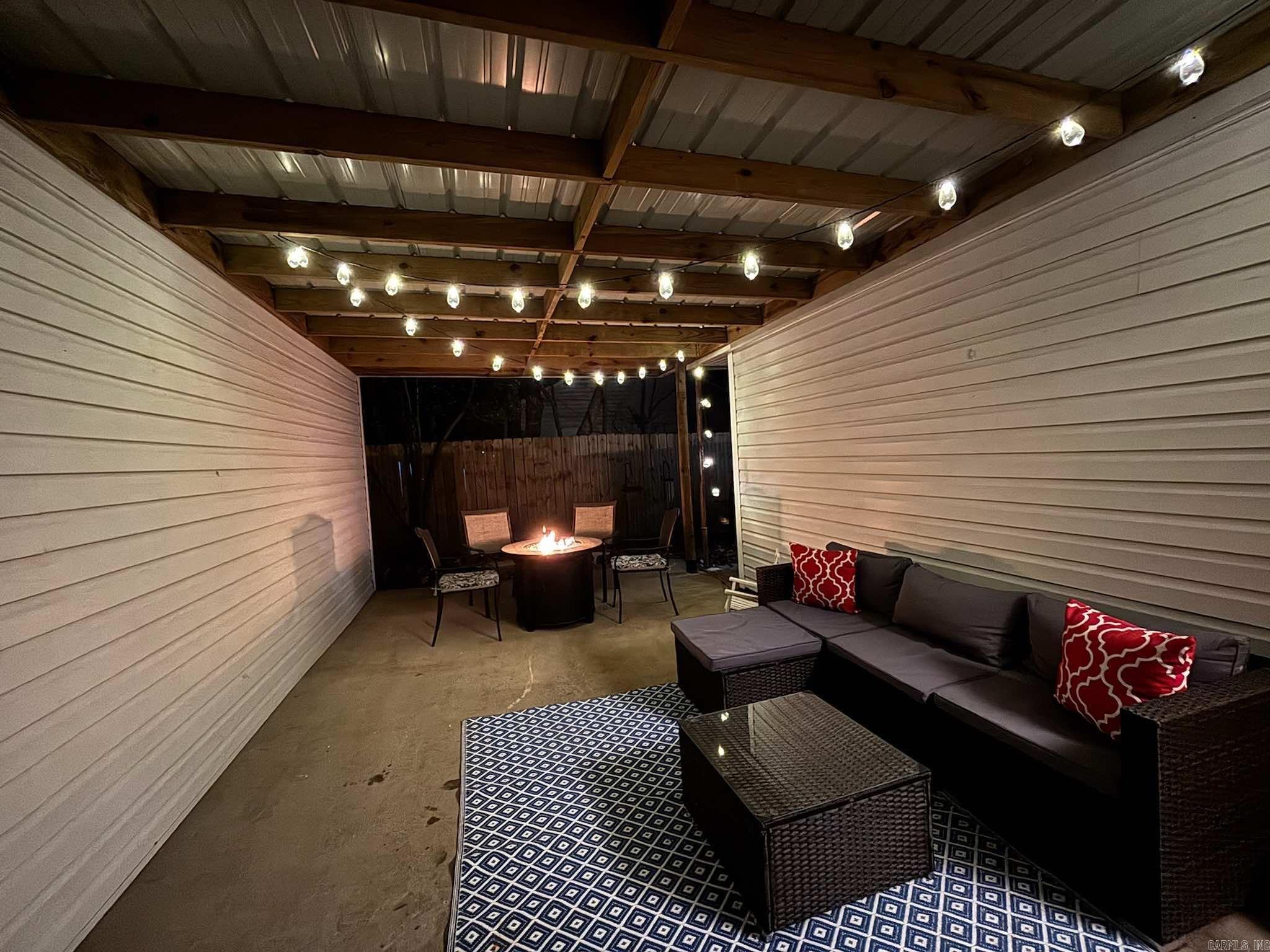 208 S First  Benton, AR