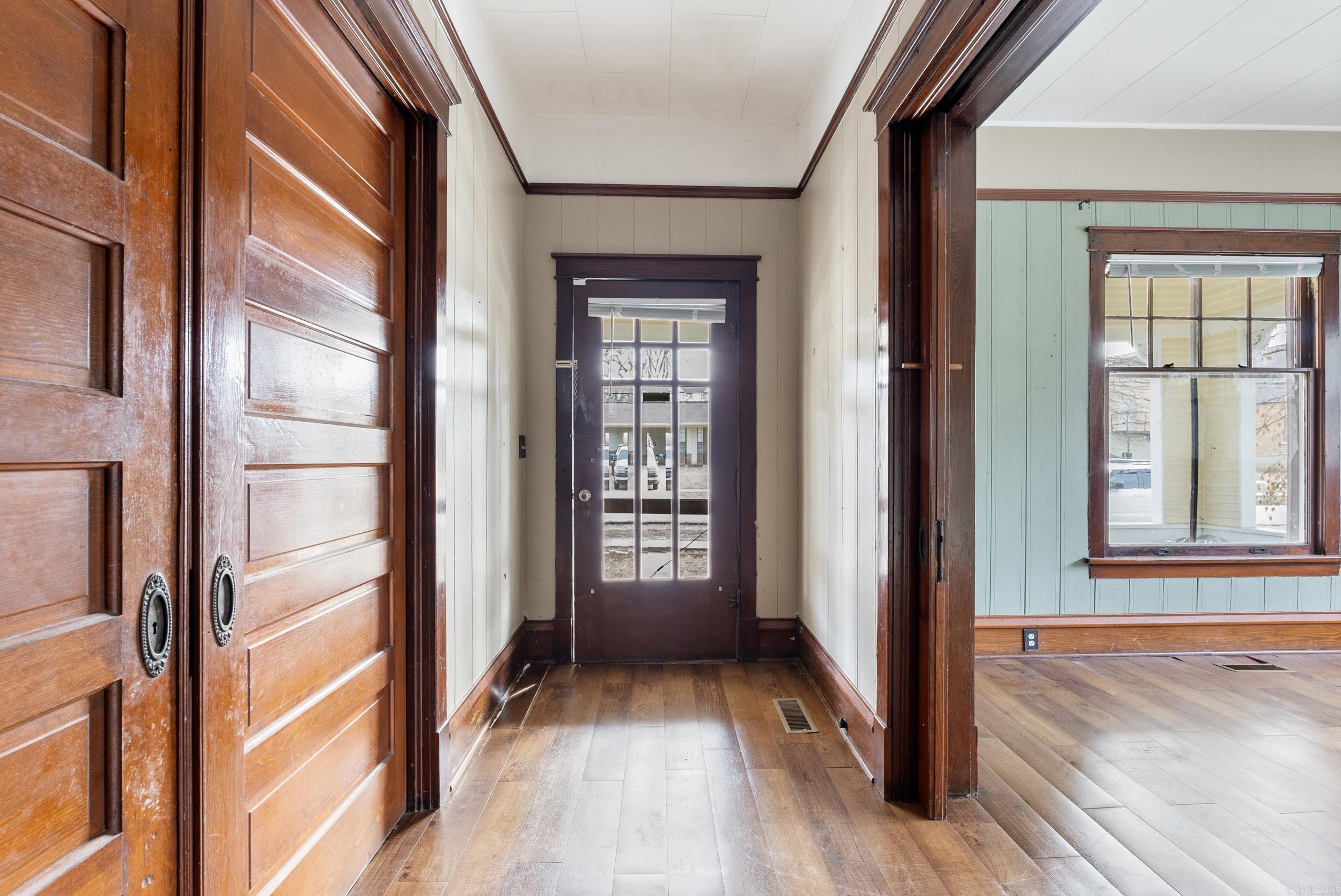 307  Oak  Leslie, AR