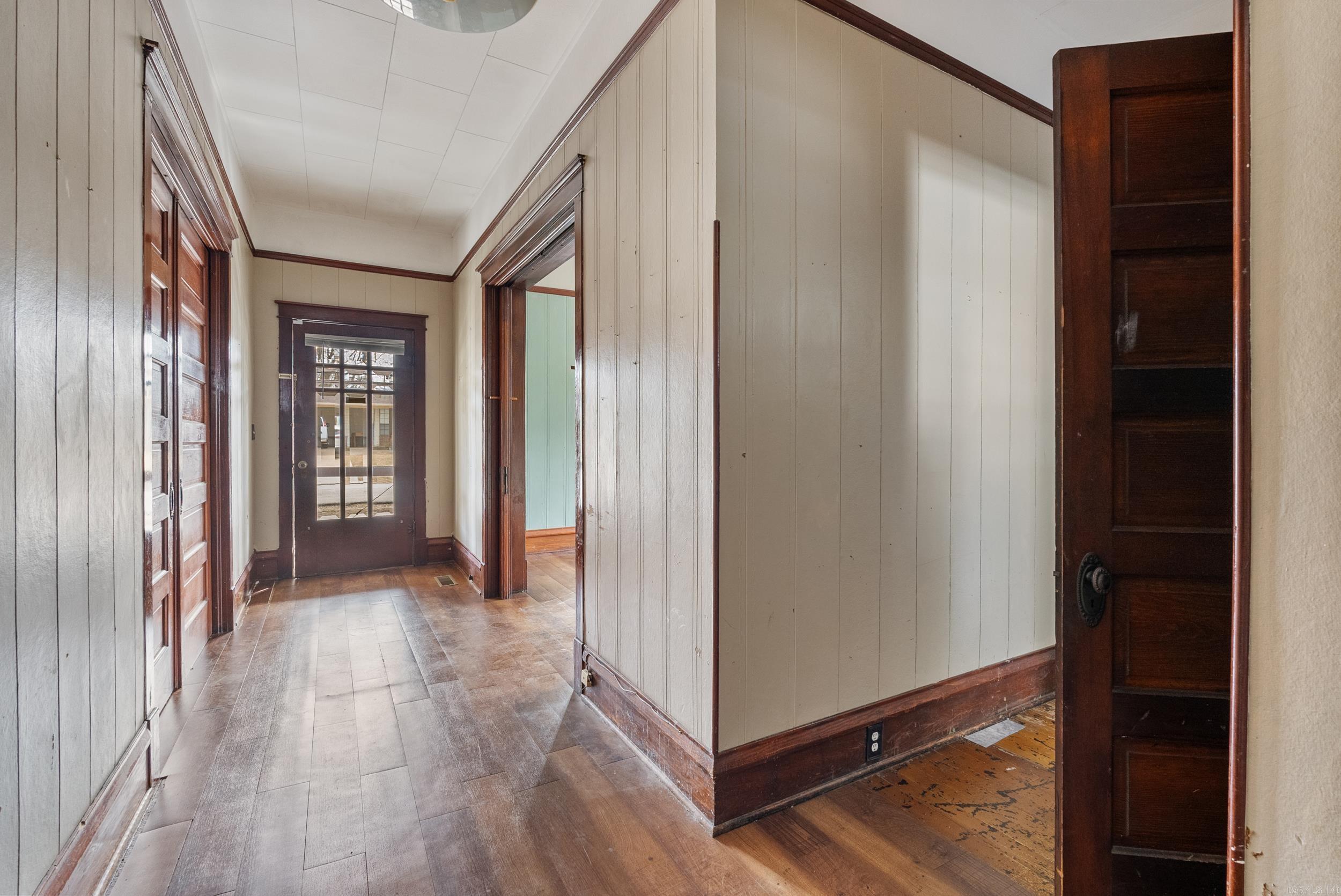307  Oak  Leslie, AR