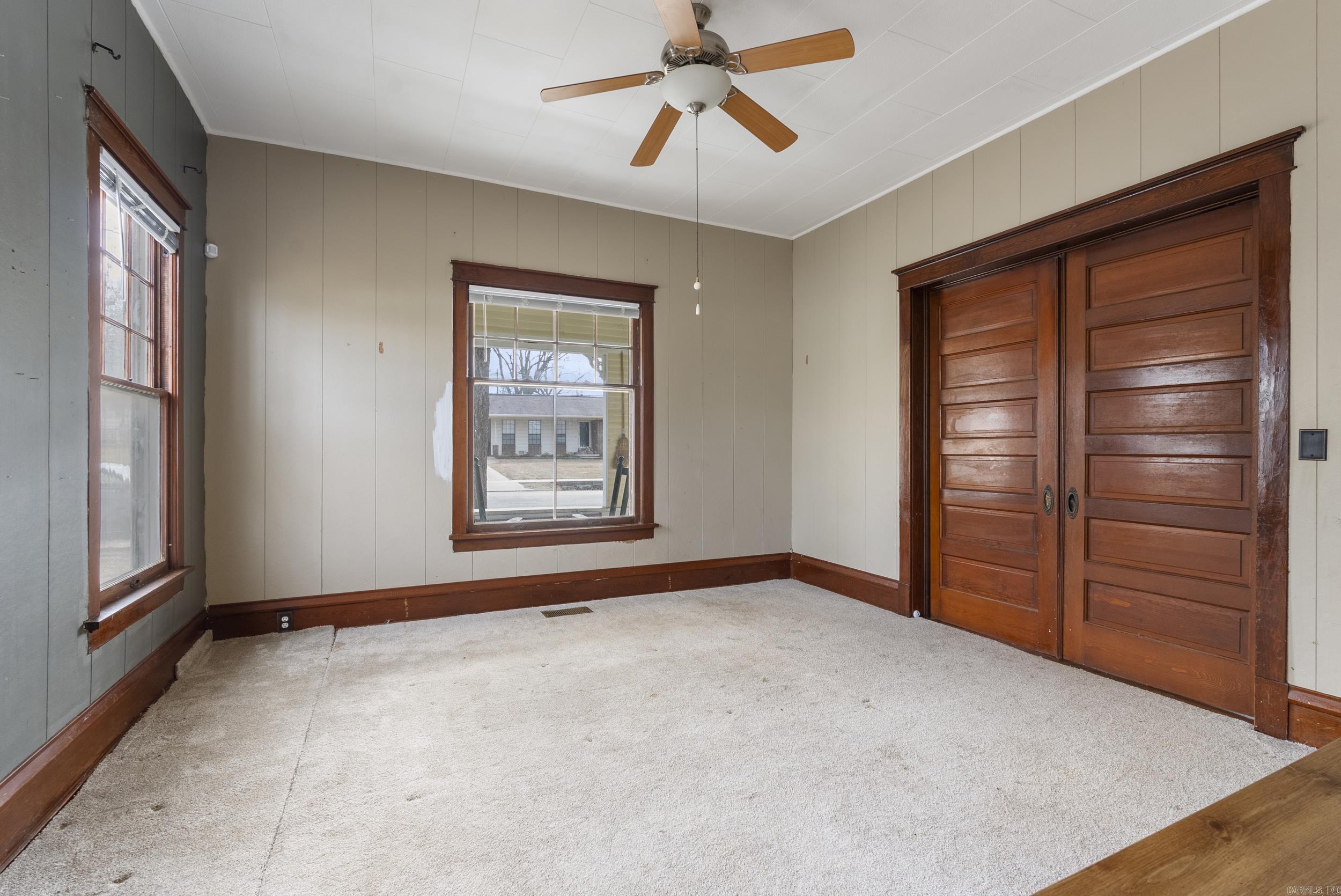 307  Oak  Leslie, AR
