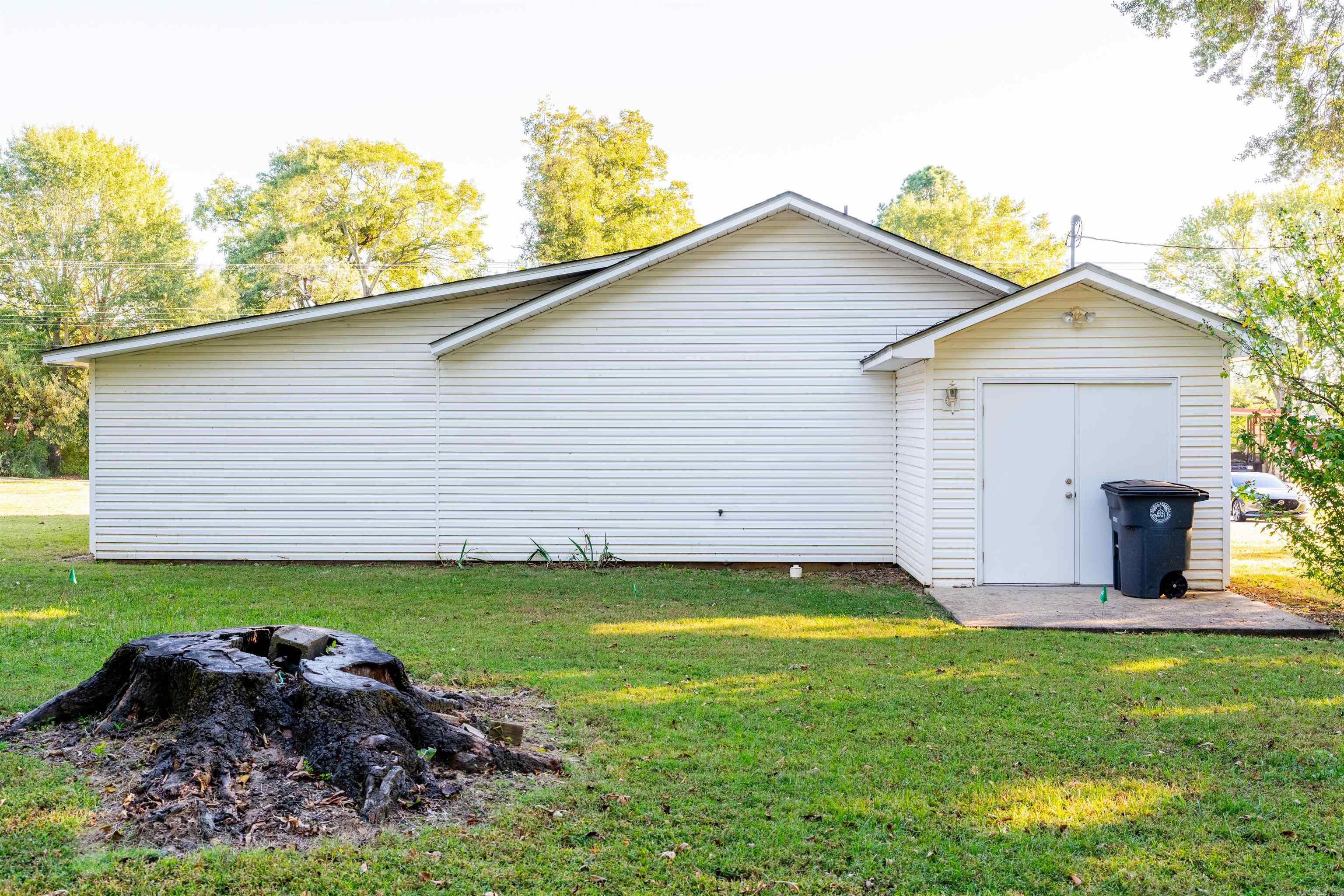 810 W Pleasure  Searcy, AR