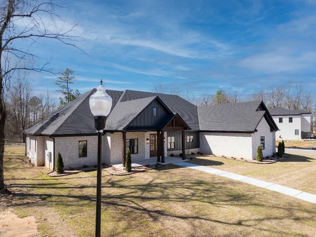 312  Devoe Bend  Maumelle, AR