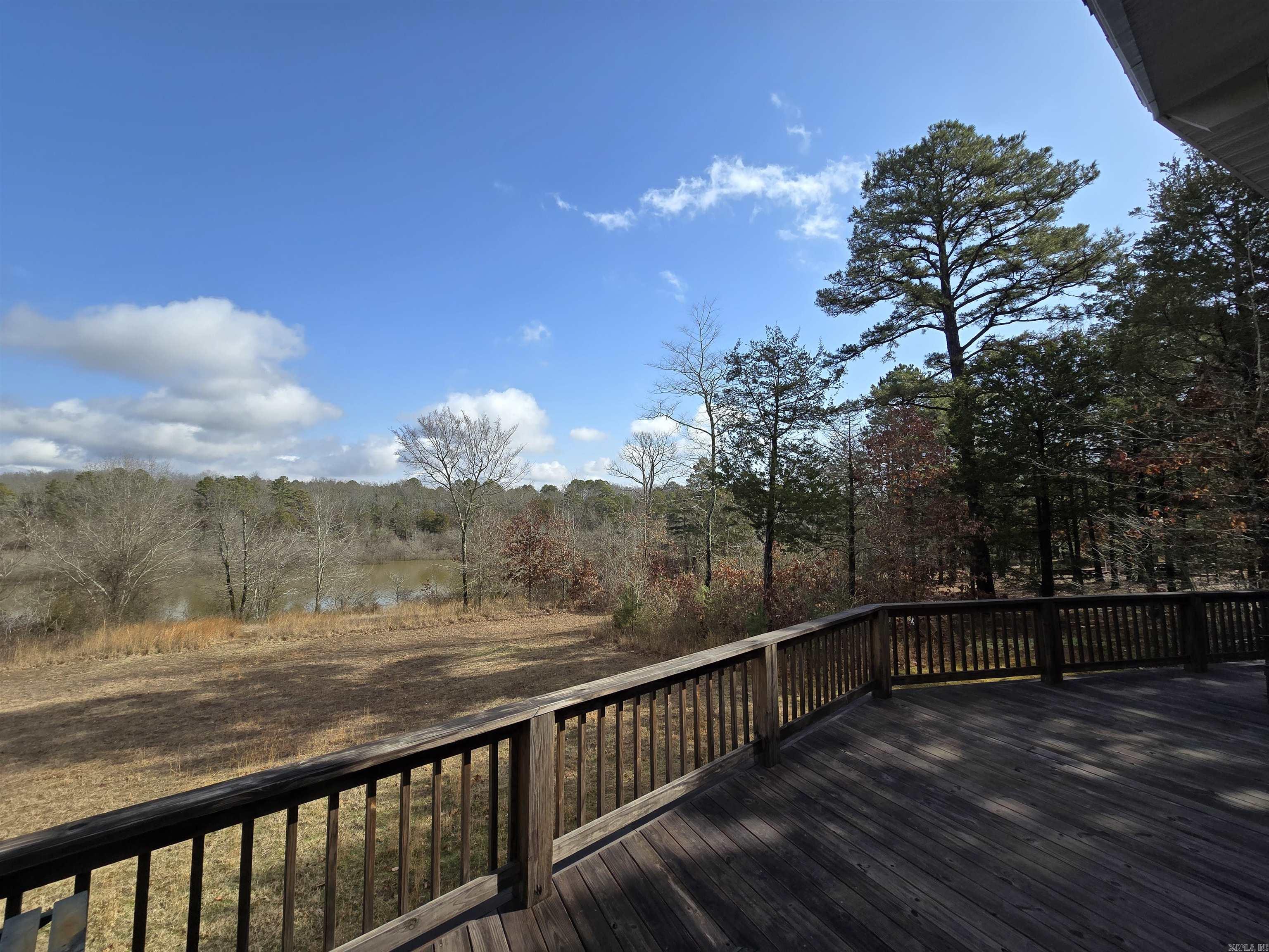478  Burning Tree  Greers Ferry, AR