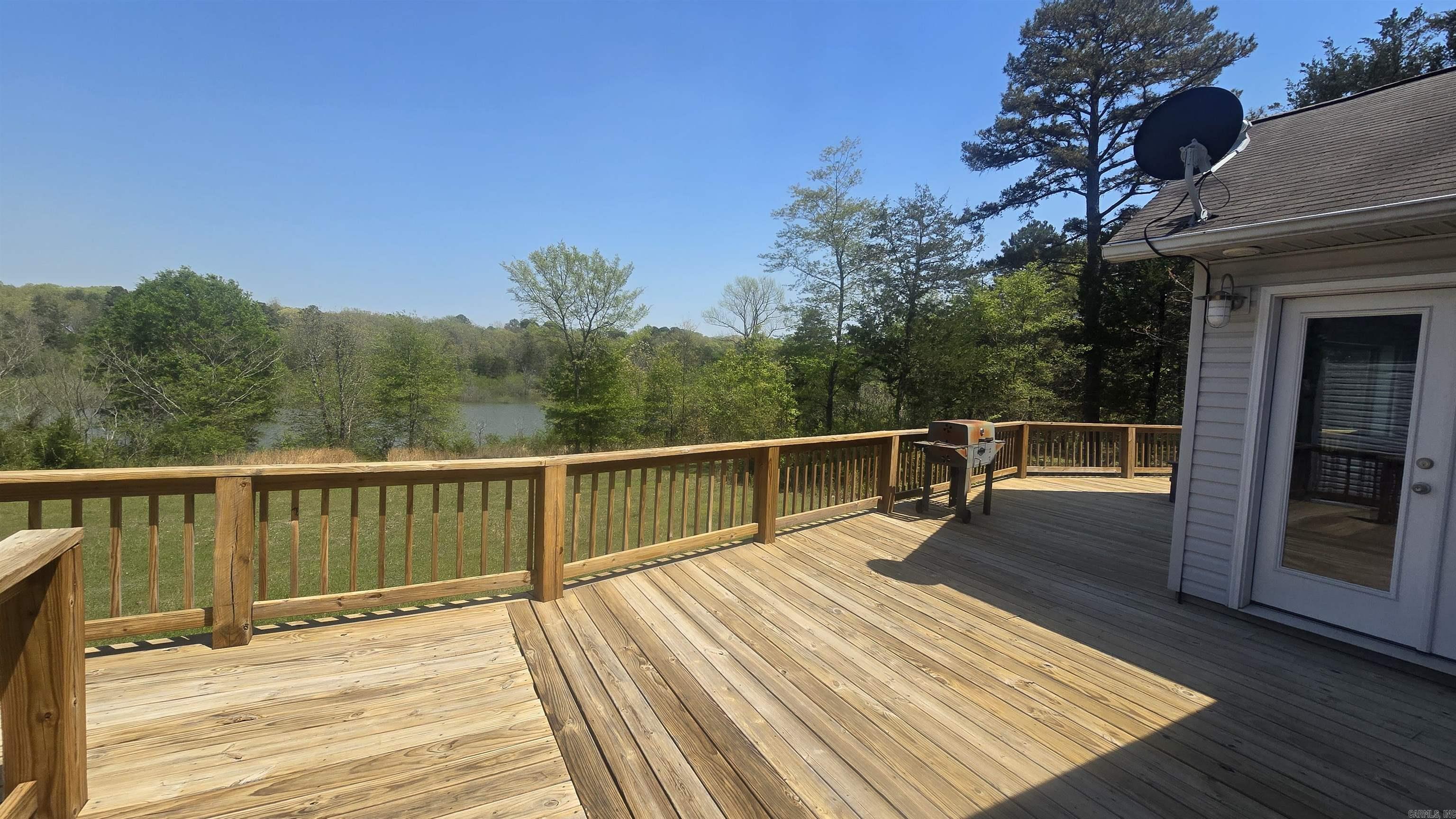 478  Burning Tree  Greers Ferry, AR
