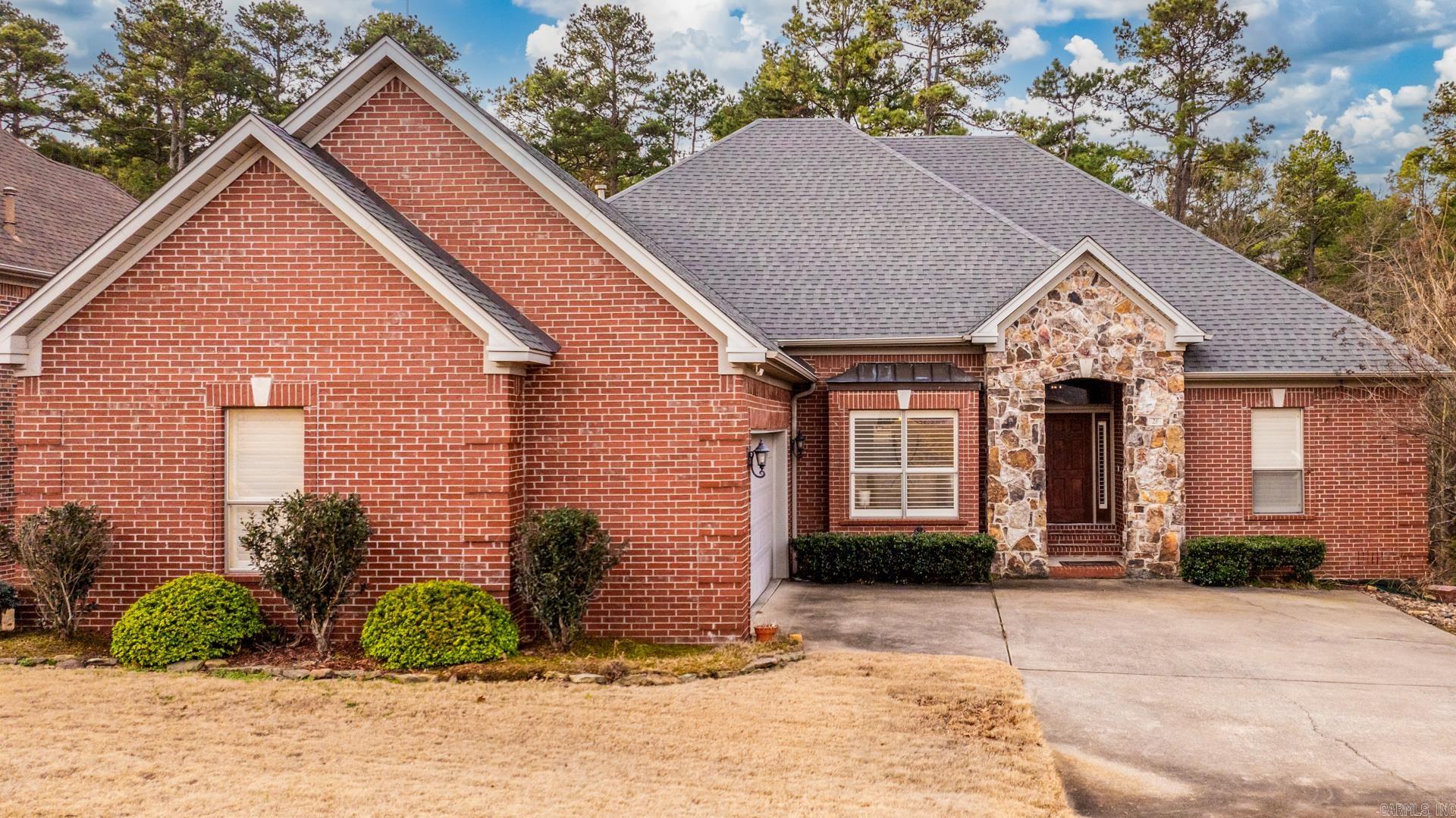 28  Bronte  Little Rock, AR