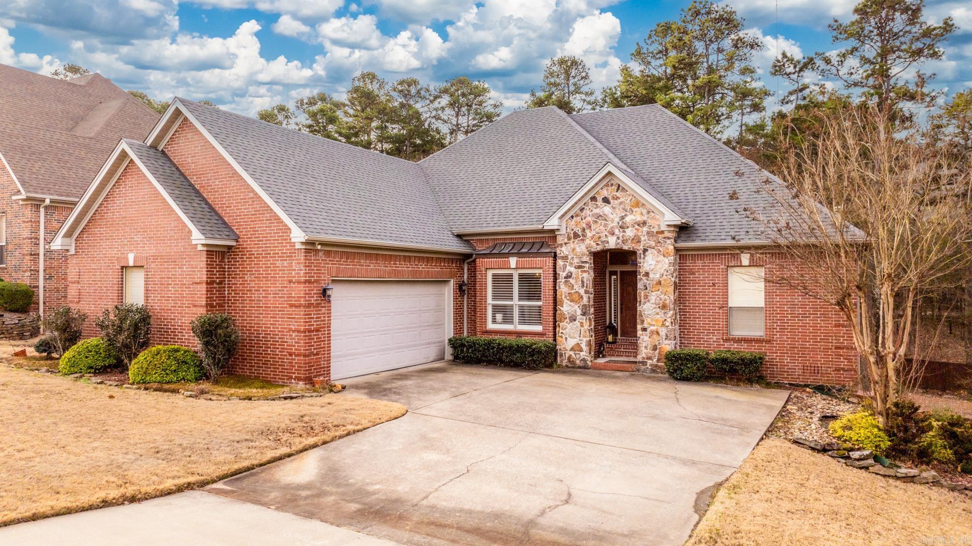 28  Bronte  Little Rock, AR